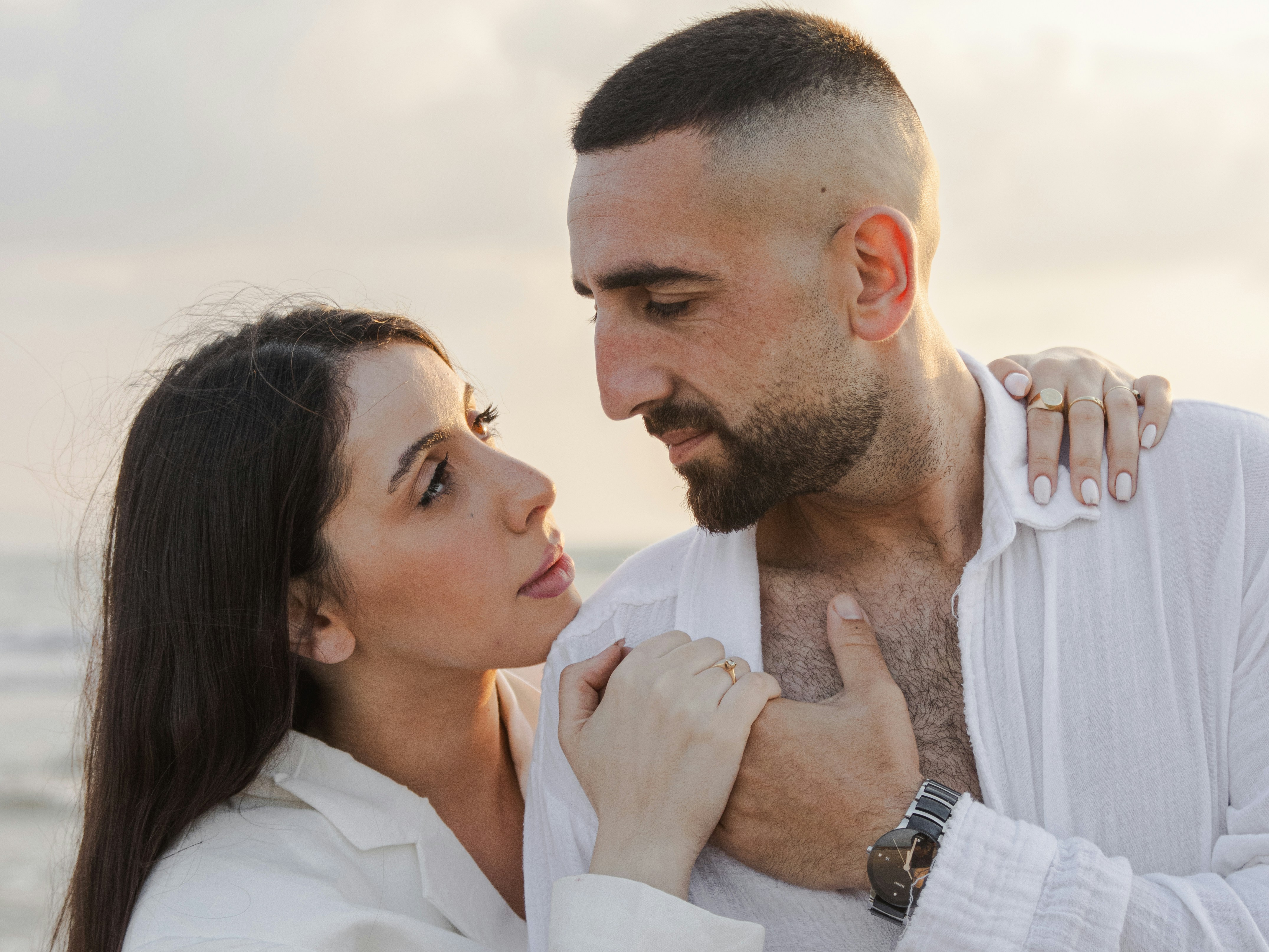 Psychology of Attractiveness: What Science Says