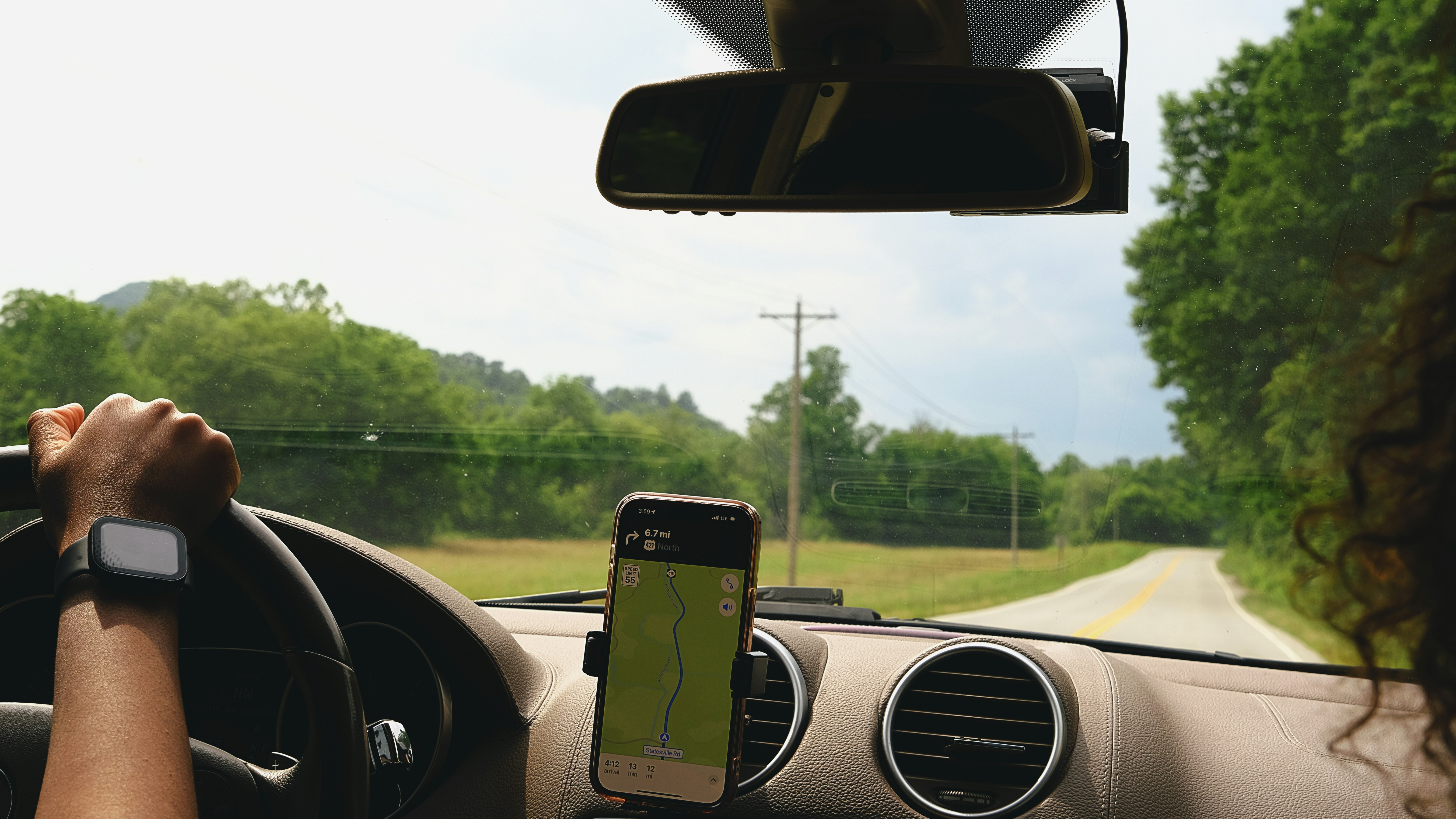 Apple Maps launches on the web to take on Google post image