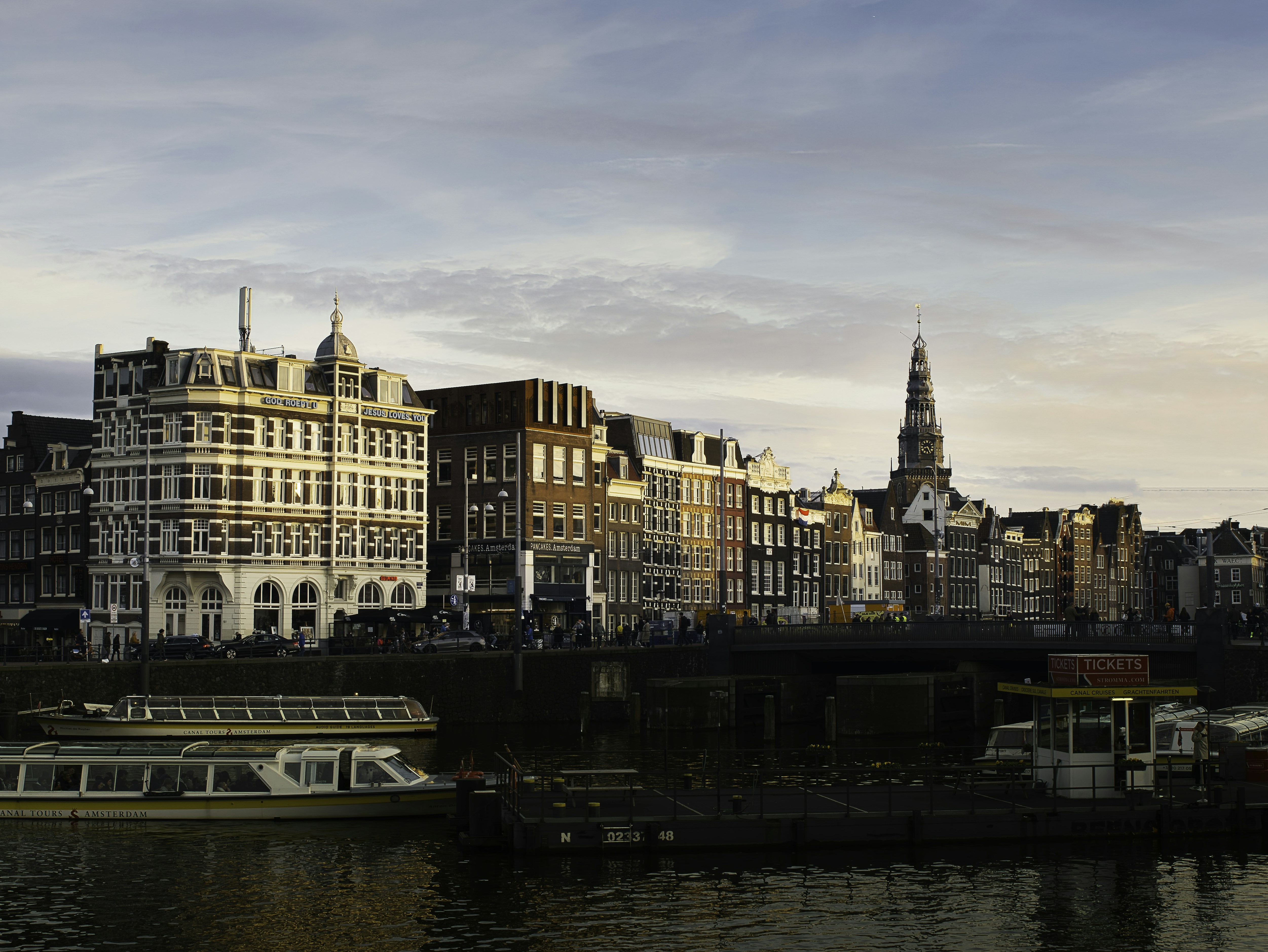 Photo by anaschaouki