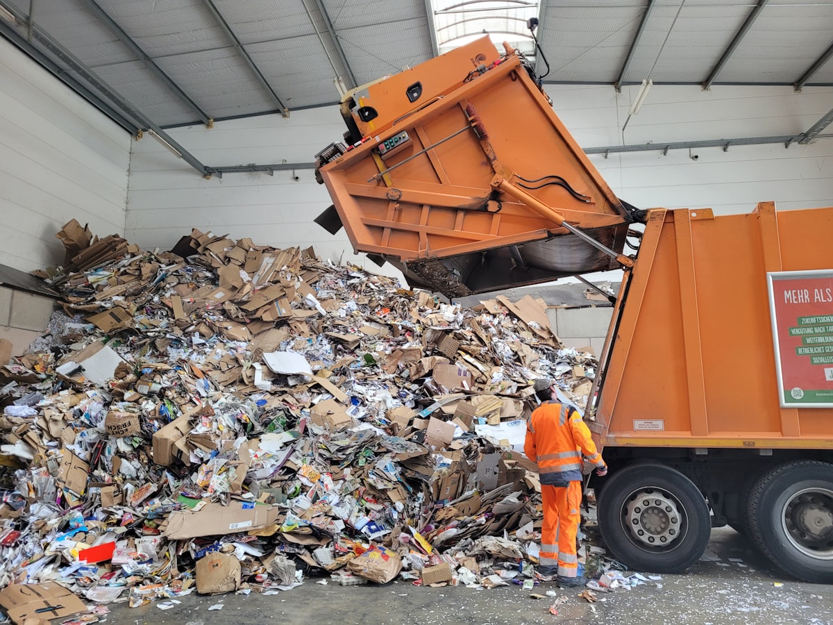 What's the Minimum Junk Removal Fee?