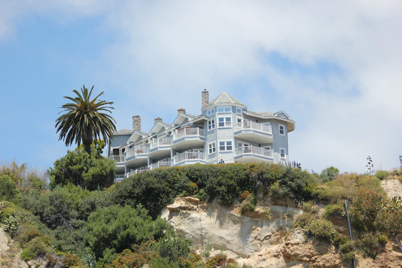 Beautiful California home exterior ready for buyers