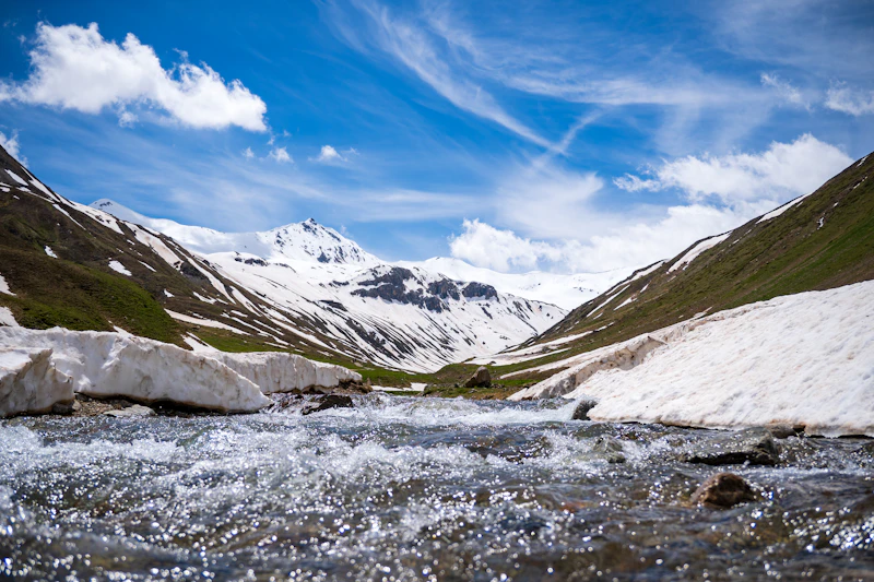 Most Aesthetic Cafes in Gulmarg for Photos and Good Coffee