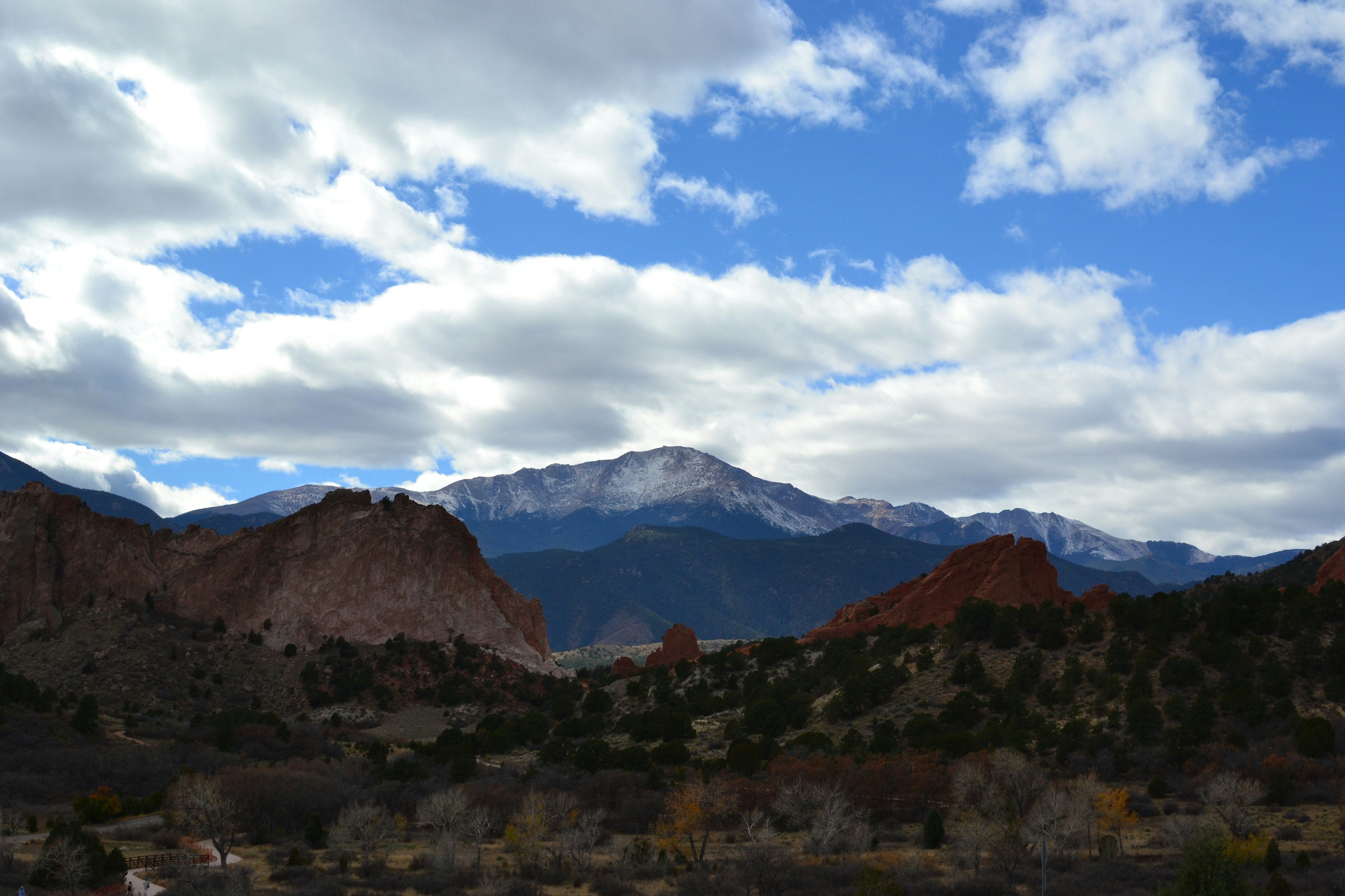 photo-1717731422043-0b49fc381e36?ixid=M3wxMjA3fDB8MXxzZWFyY2h8MTl8fHNwcmlua2xlciUyMHJlcGFpciUyMGNvbG9yYWRvJTIwc3ByaW5nc3xlbnwwfHx8fDE3NjY3NTE1OTJ8MA\u0026ixlib=rb-4.1.0