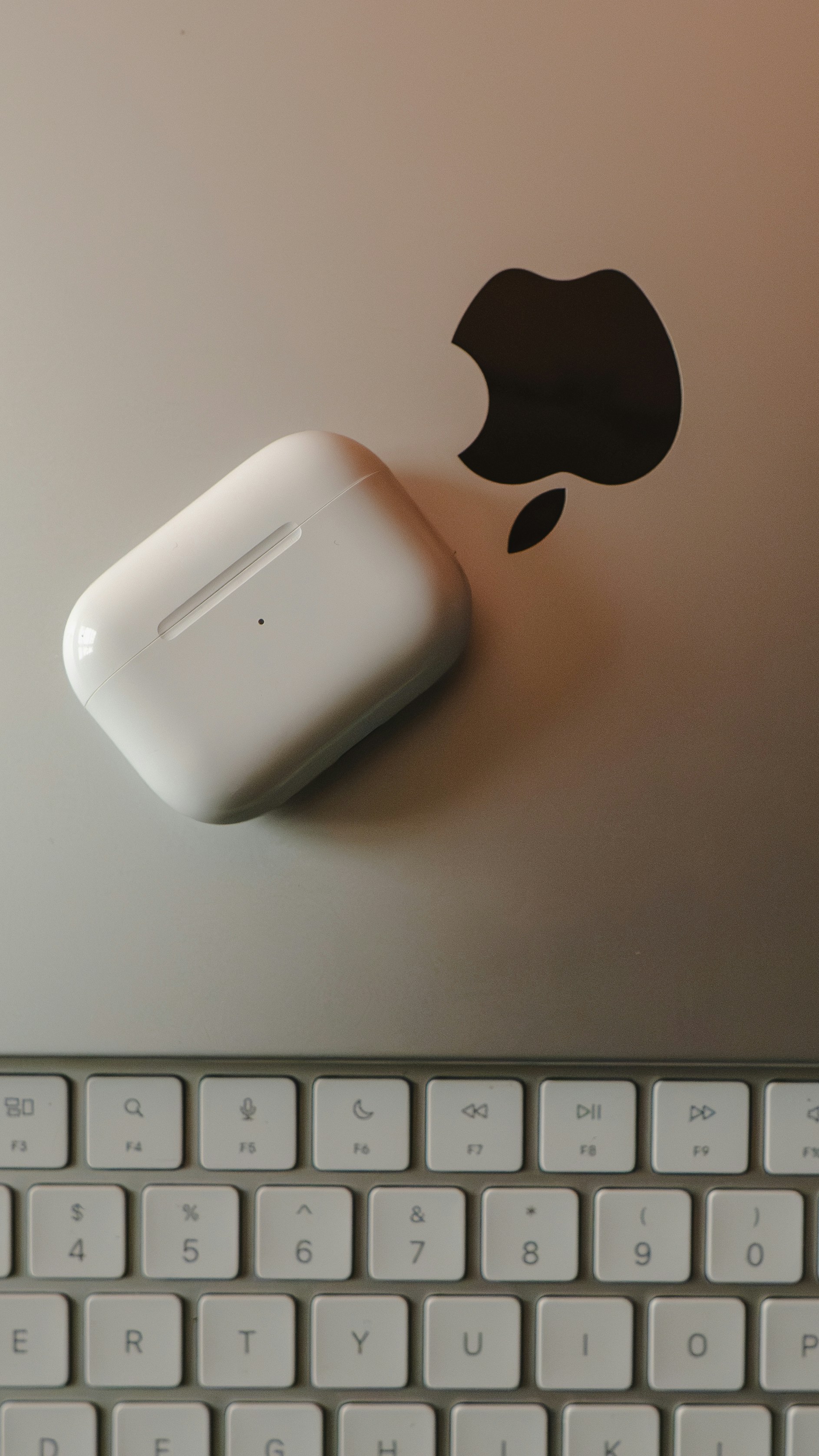 AirPods Pro - Stock Image Apple Magic keyboard stock image Macbook Pro stock Image