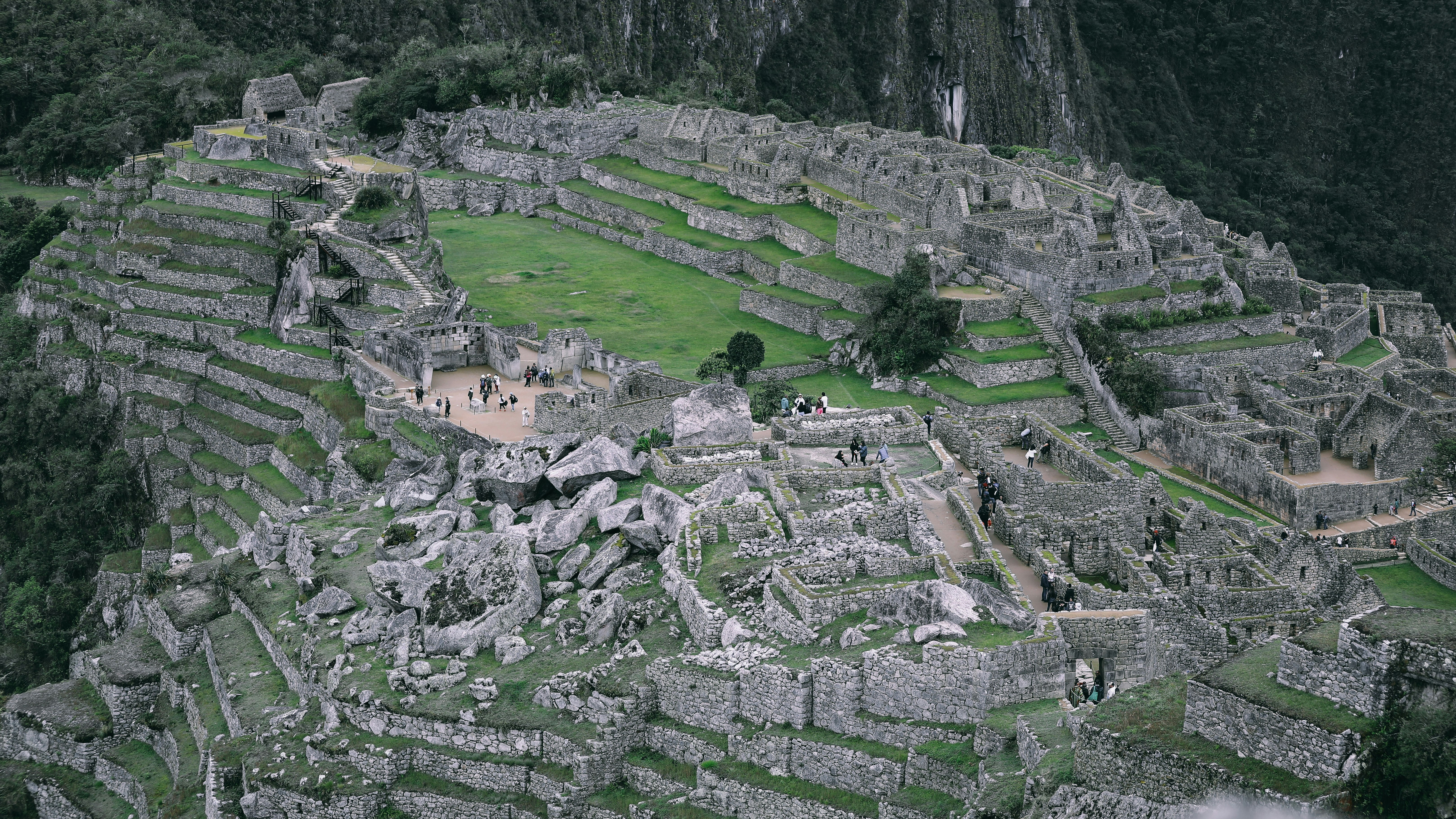 an aerial view of the ruins of a city, 