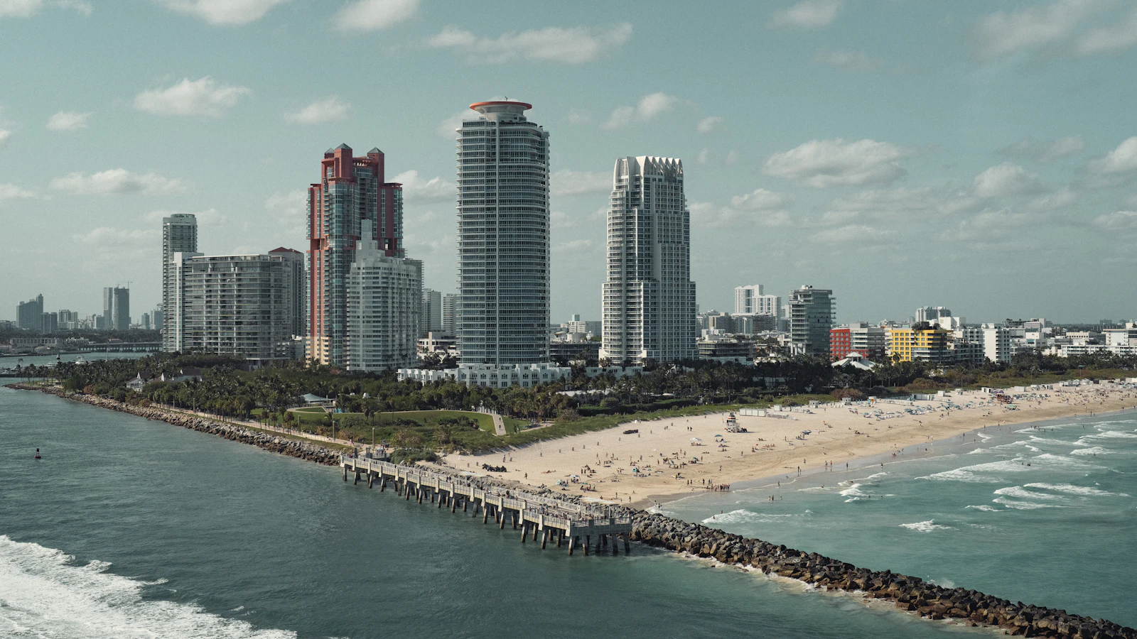 Representative image of the Channelside area — photo 1