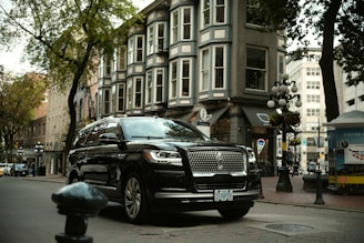 Navigator on the downtown streets of Chicago