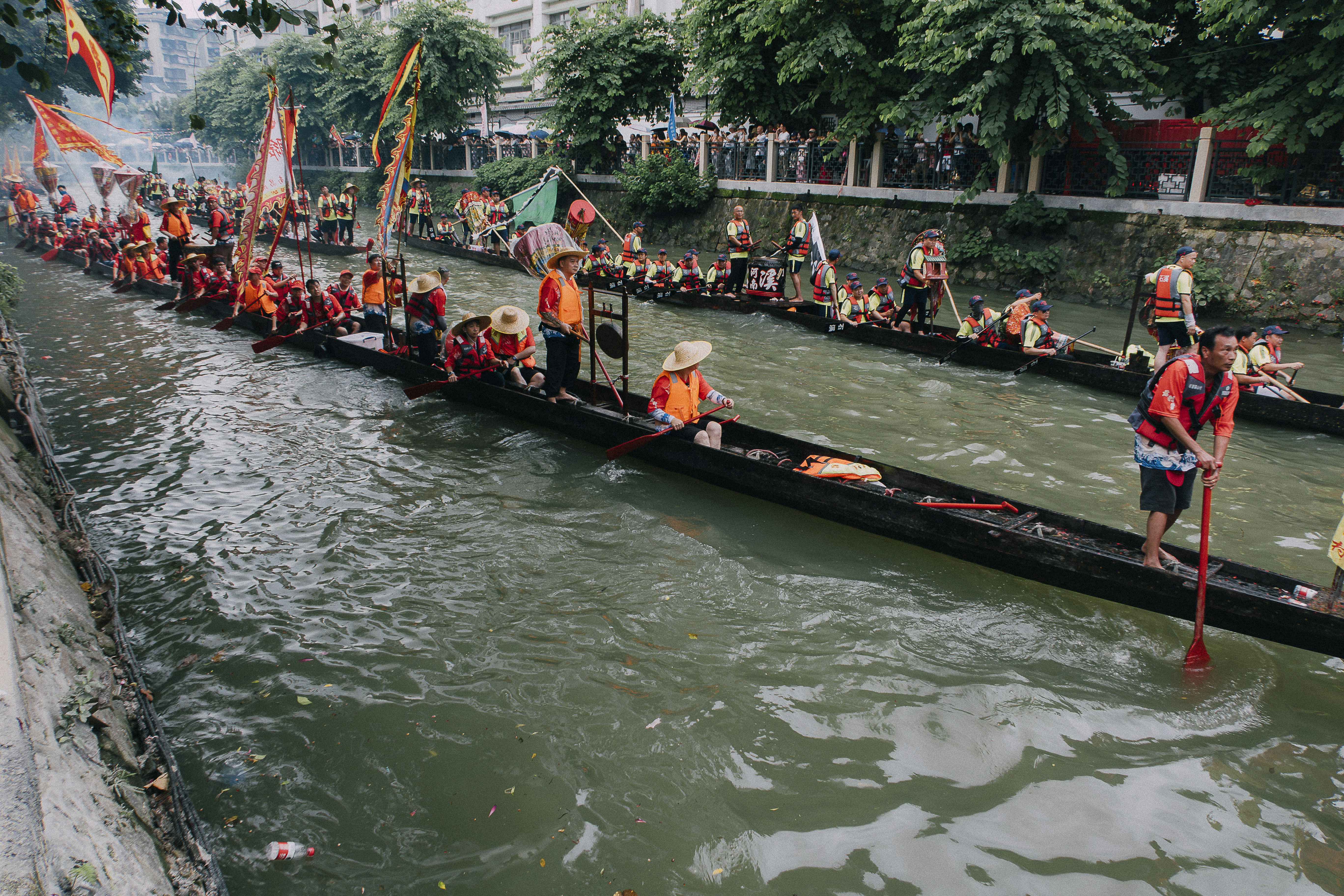 Dragon boat volunteers