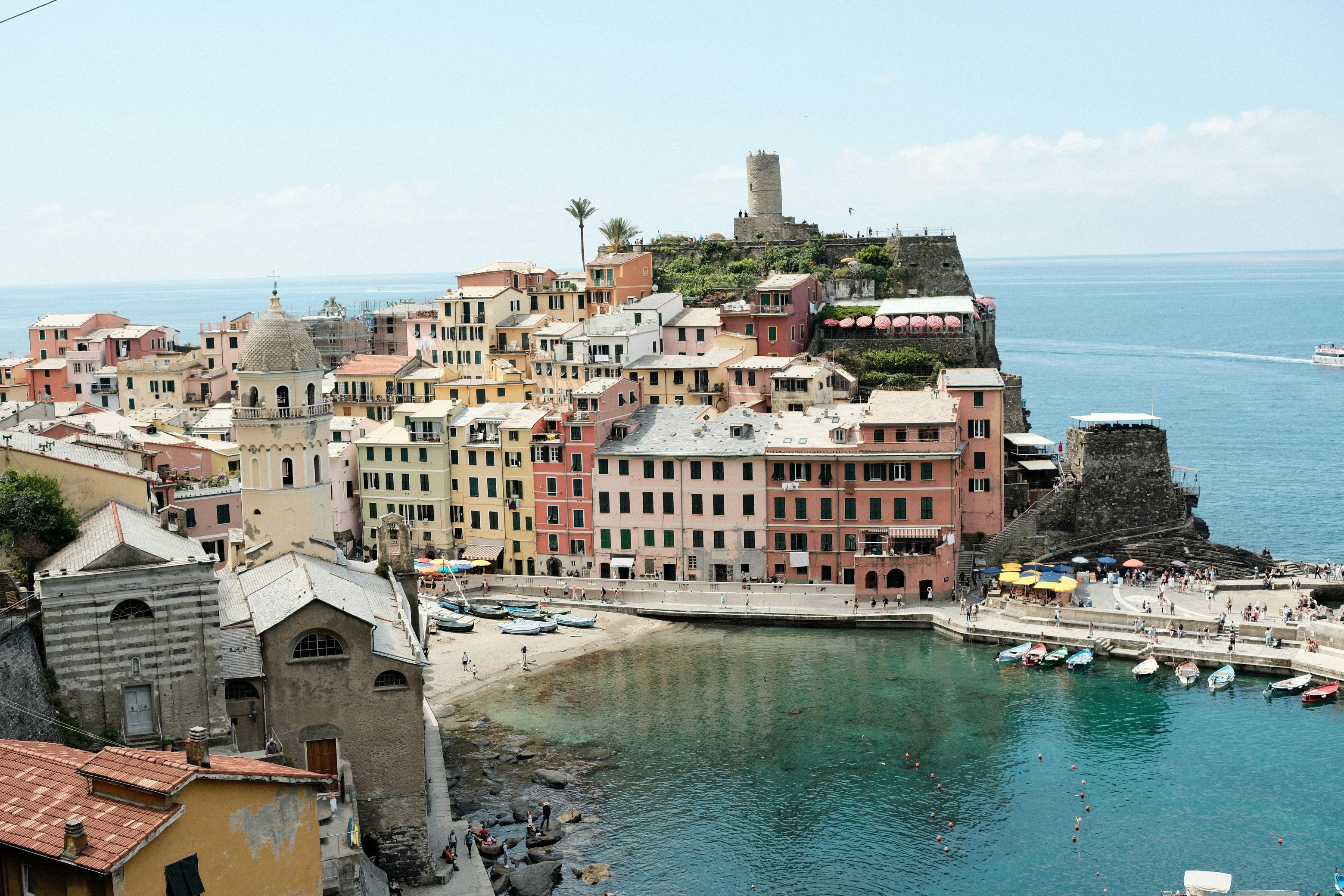 Stay online in the Italy with a prepaid eSIM from eSIMlii. Instant activation, no roaming charges, and reliable coverage.