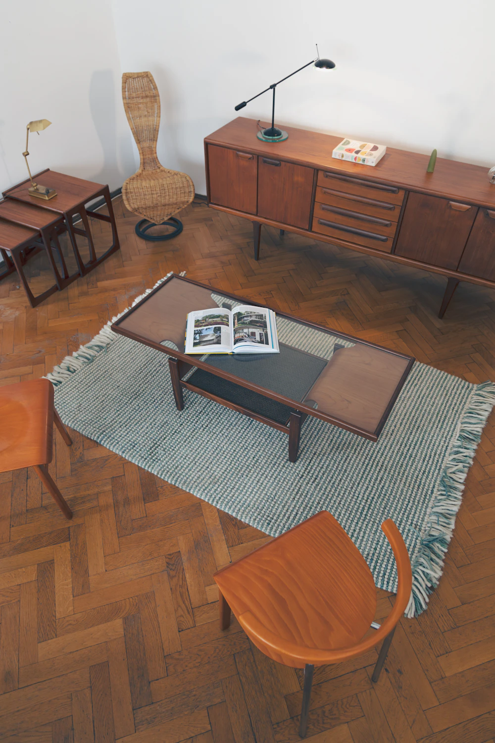 Living room with coffee table and two chairs