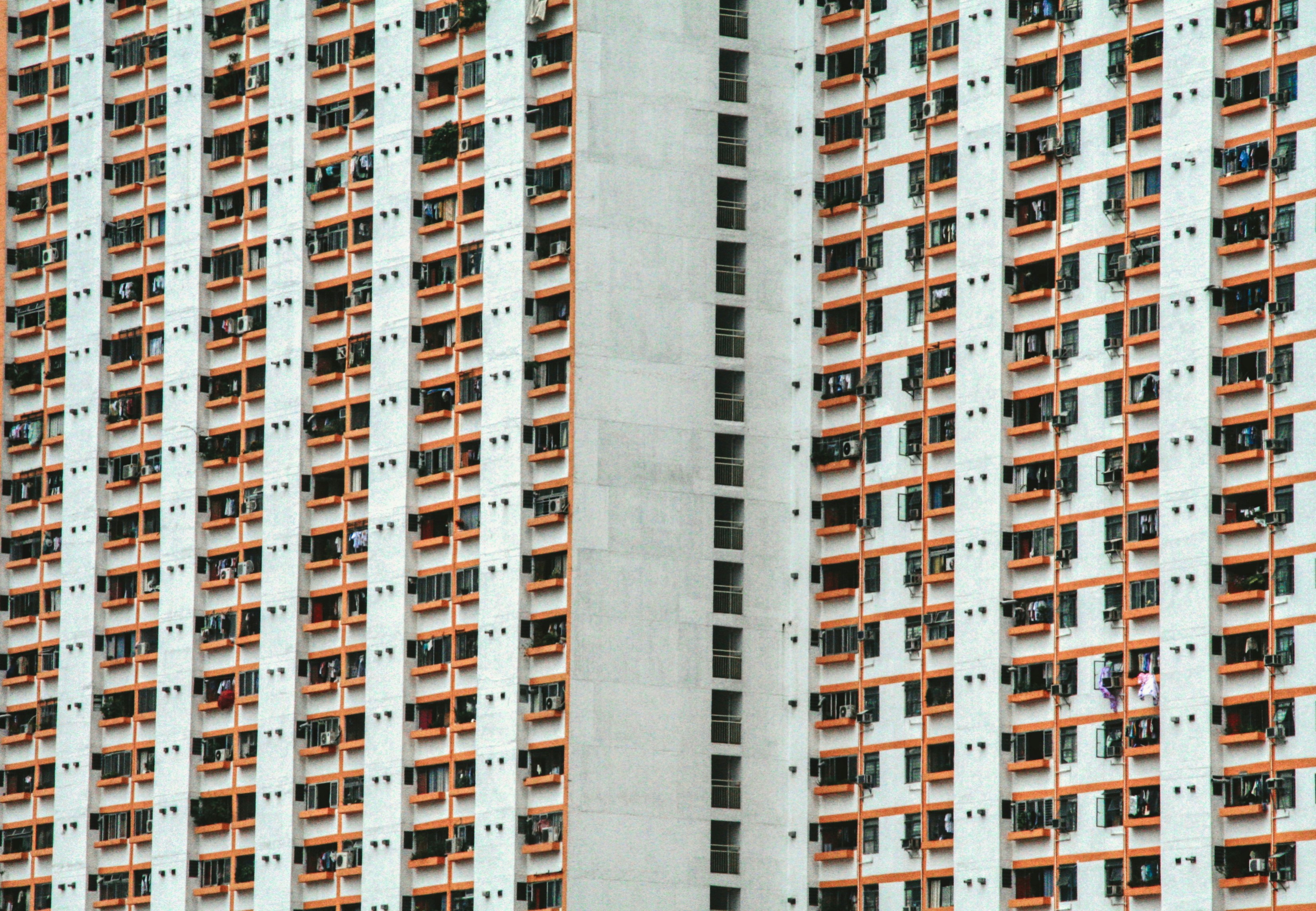 Photo by thomaskinto