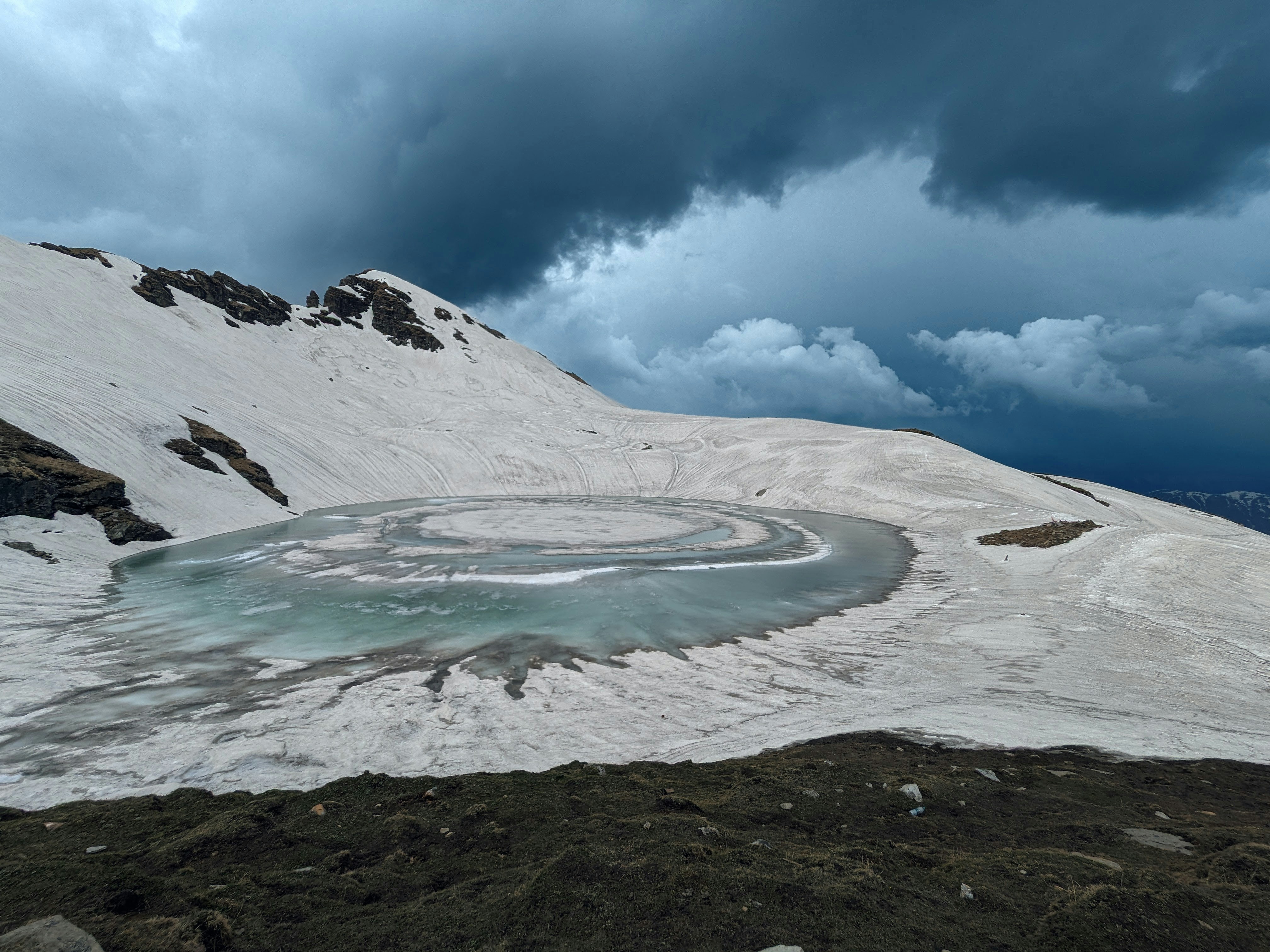 Bhrigu Lake