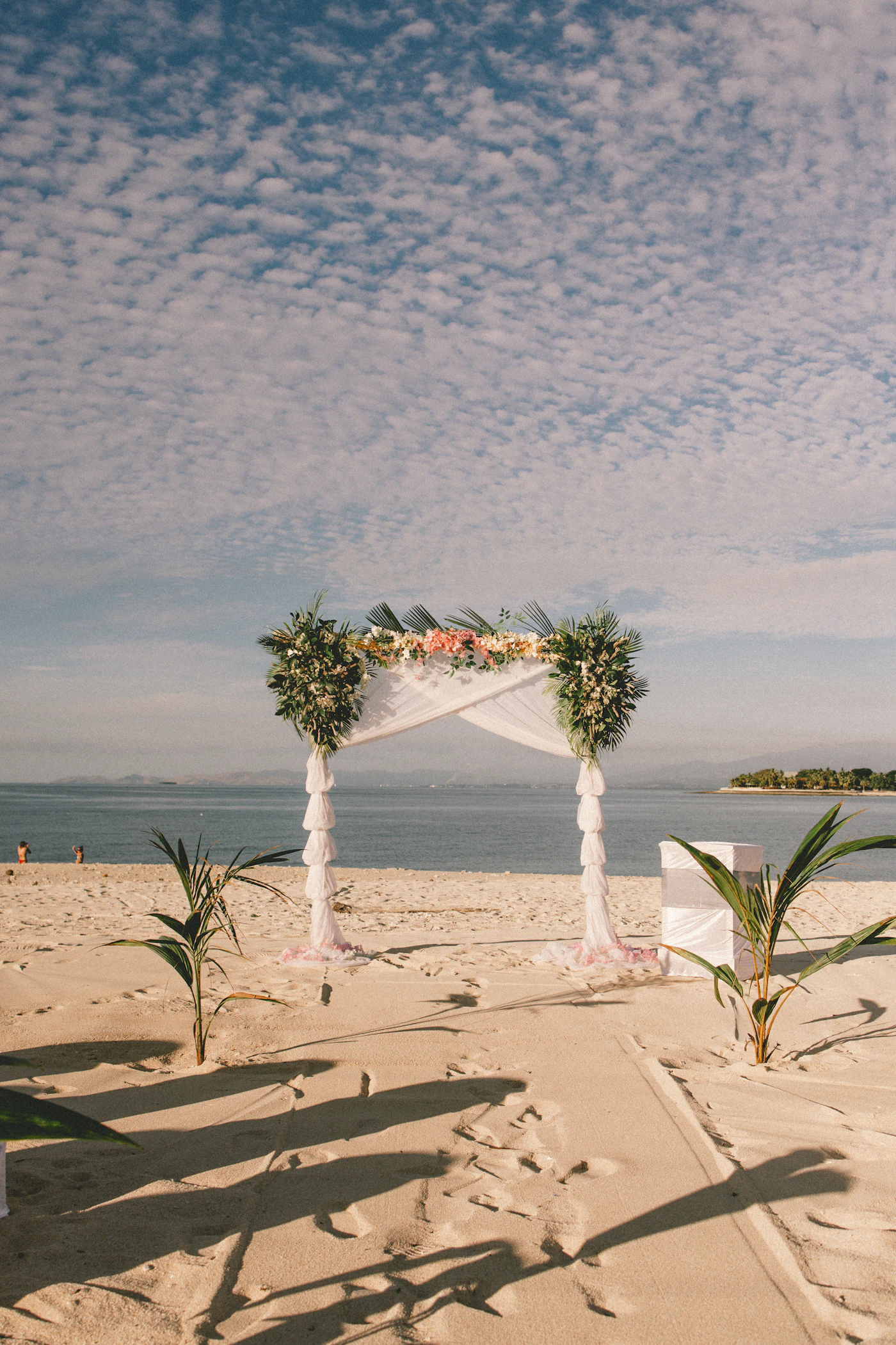 Military wedding traditions and protocol guidelines — Groomsmen in formal military dress uniform stand ready.