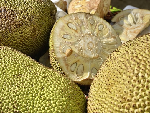 a close up of a kiwi fruit on a table