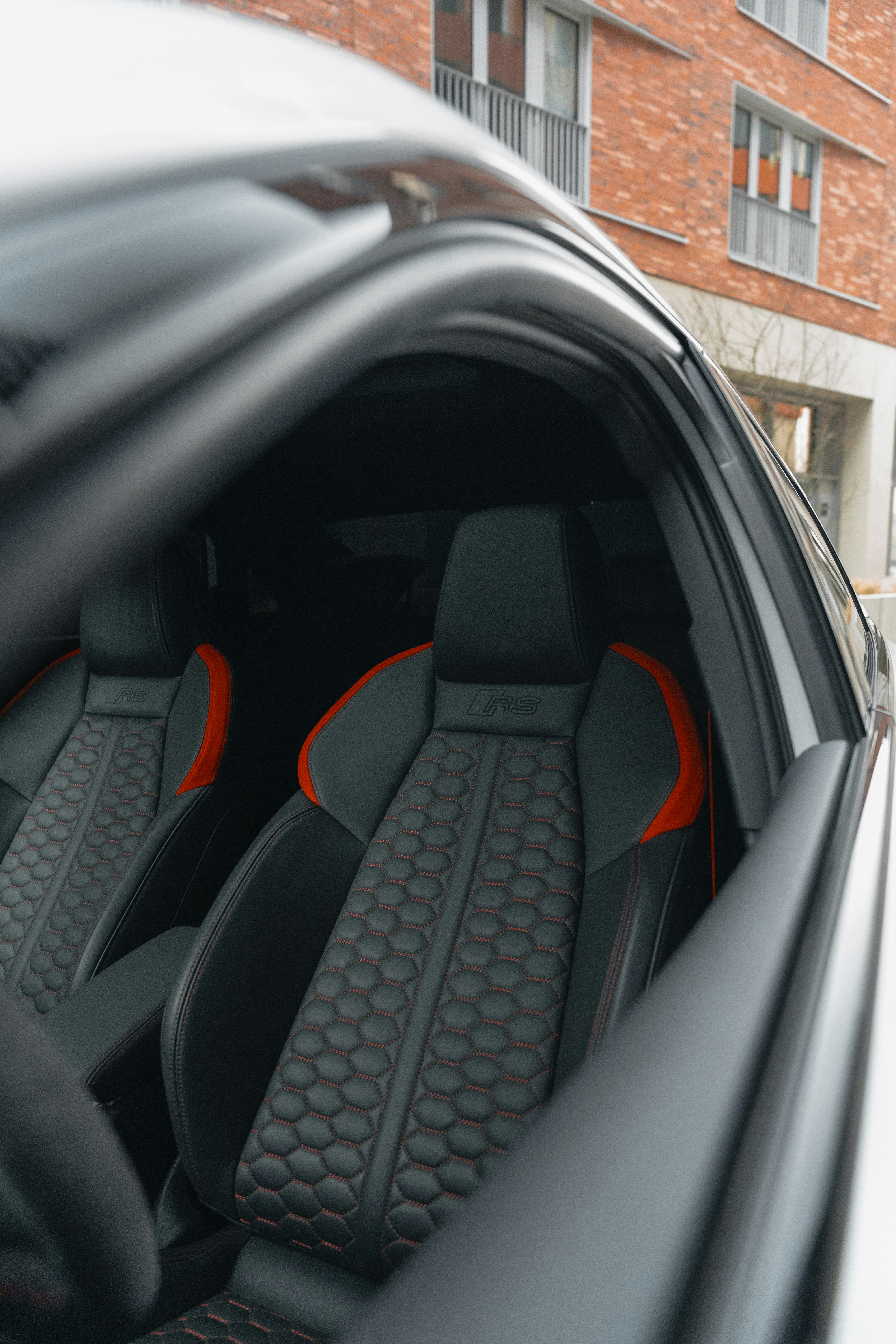 Photo by marcelhoberg