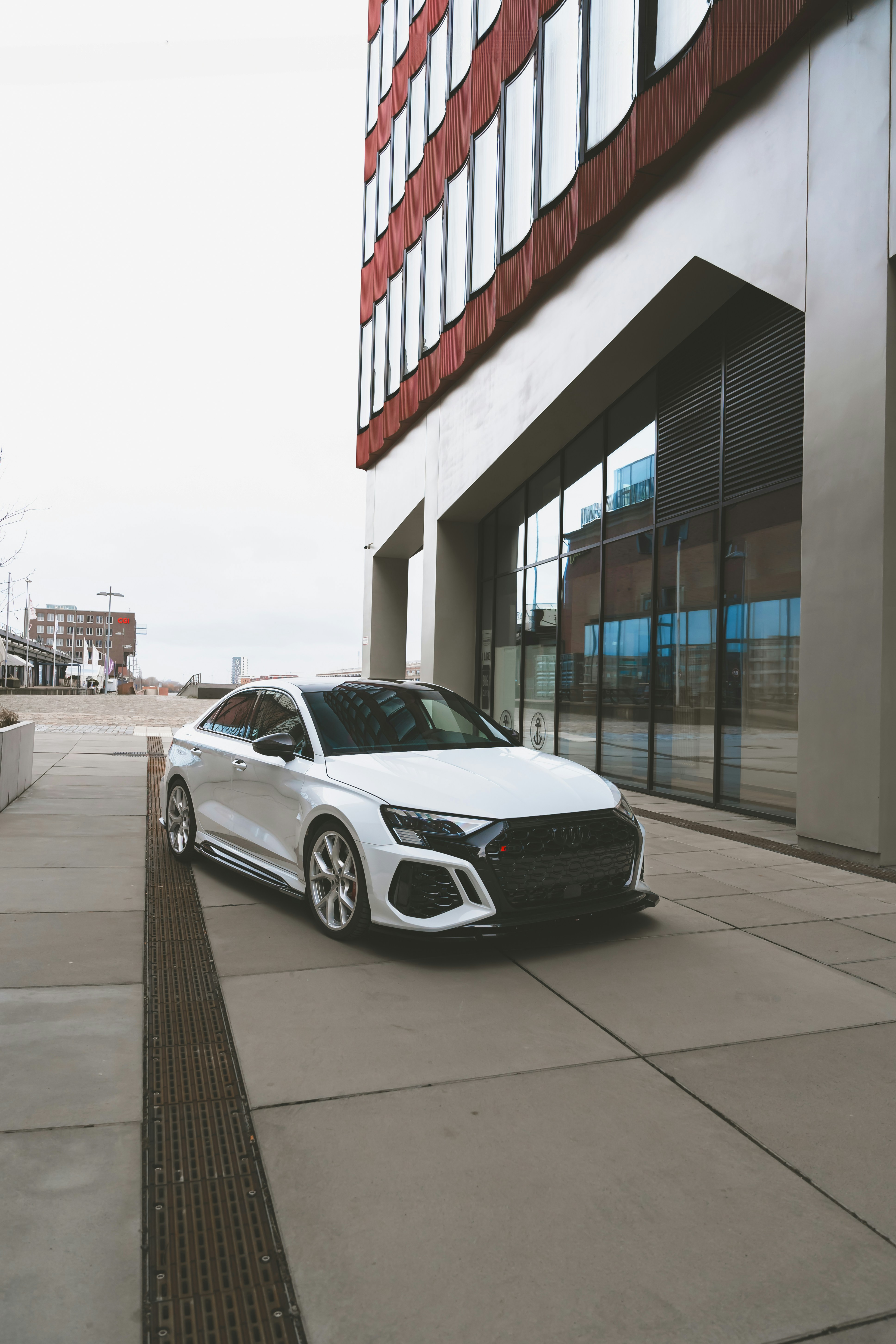 Photo by marcelhoberg