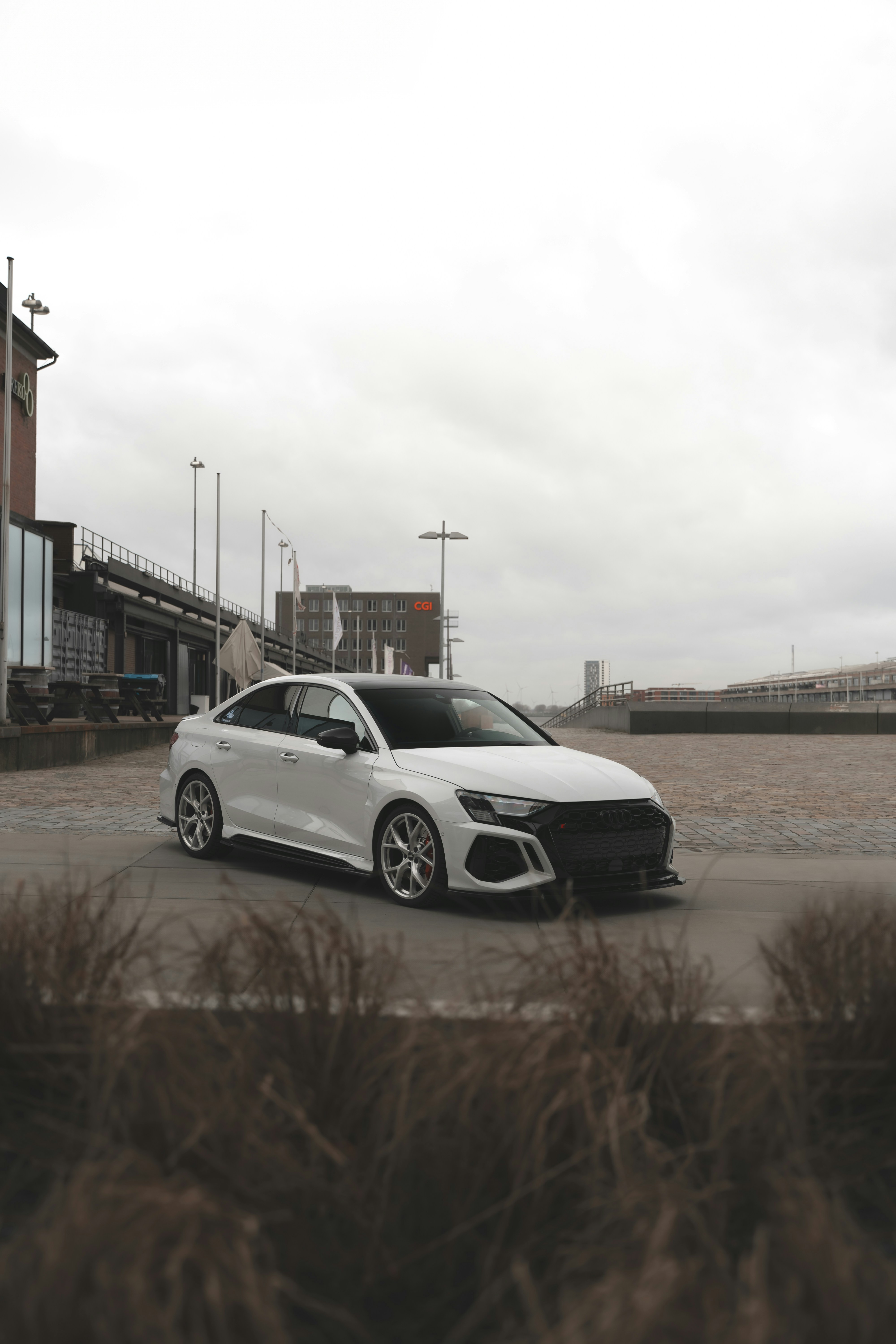 Photo by marcelhoberg