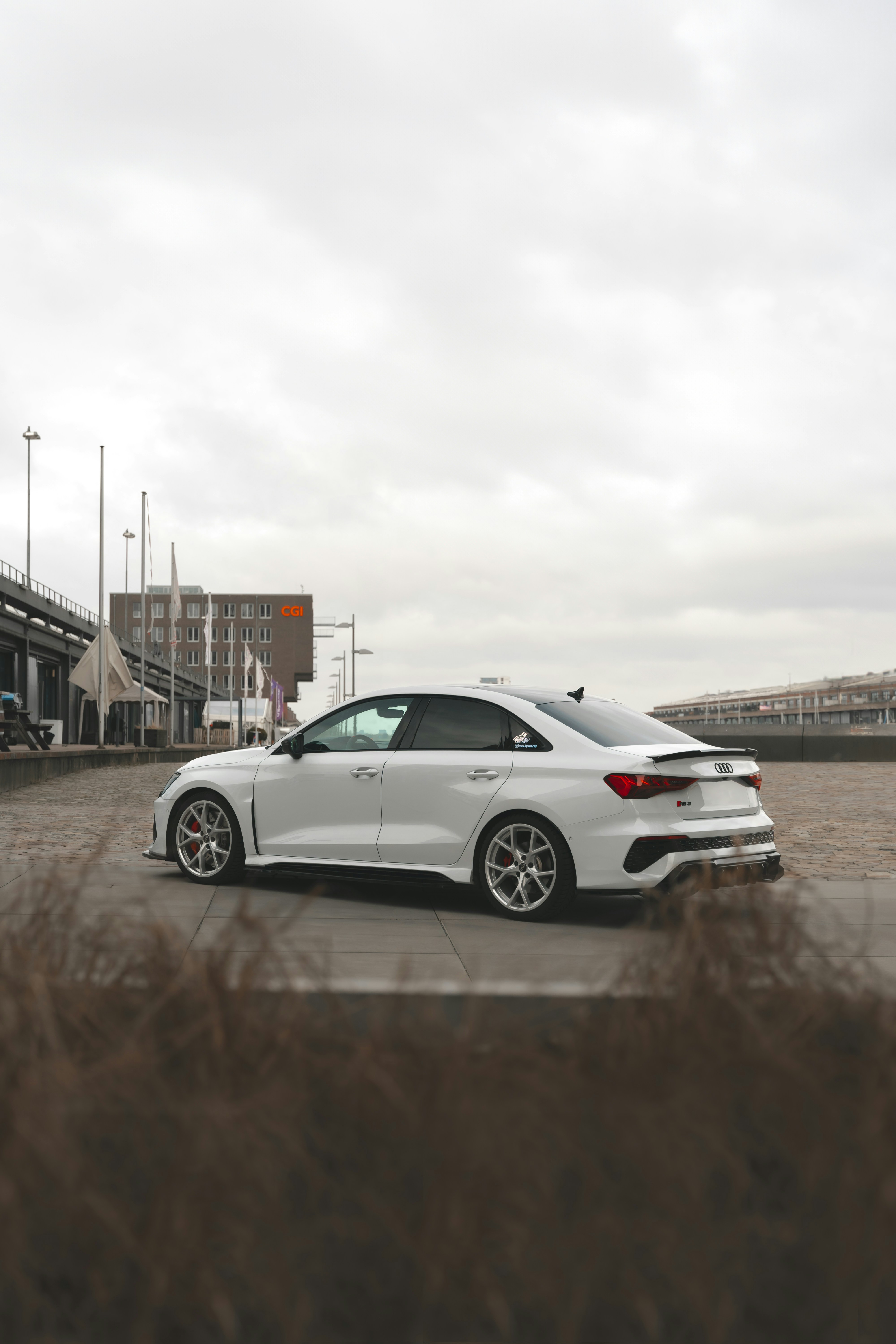 Photo by marcelhoberg