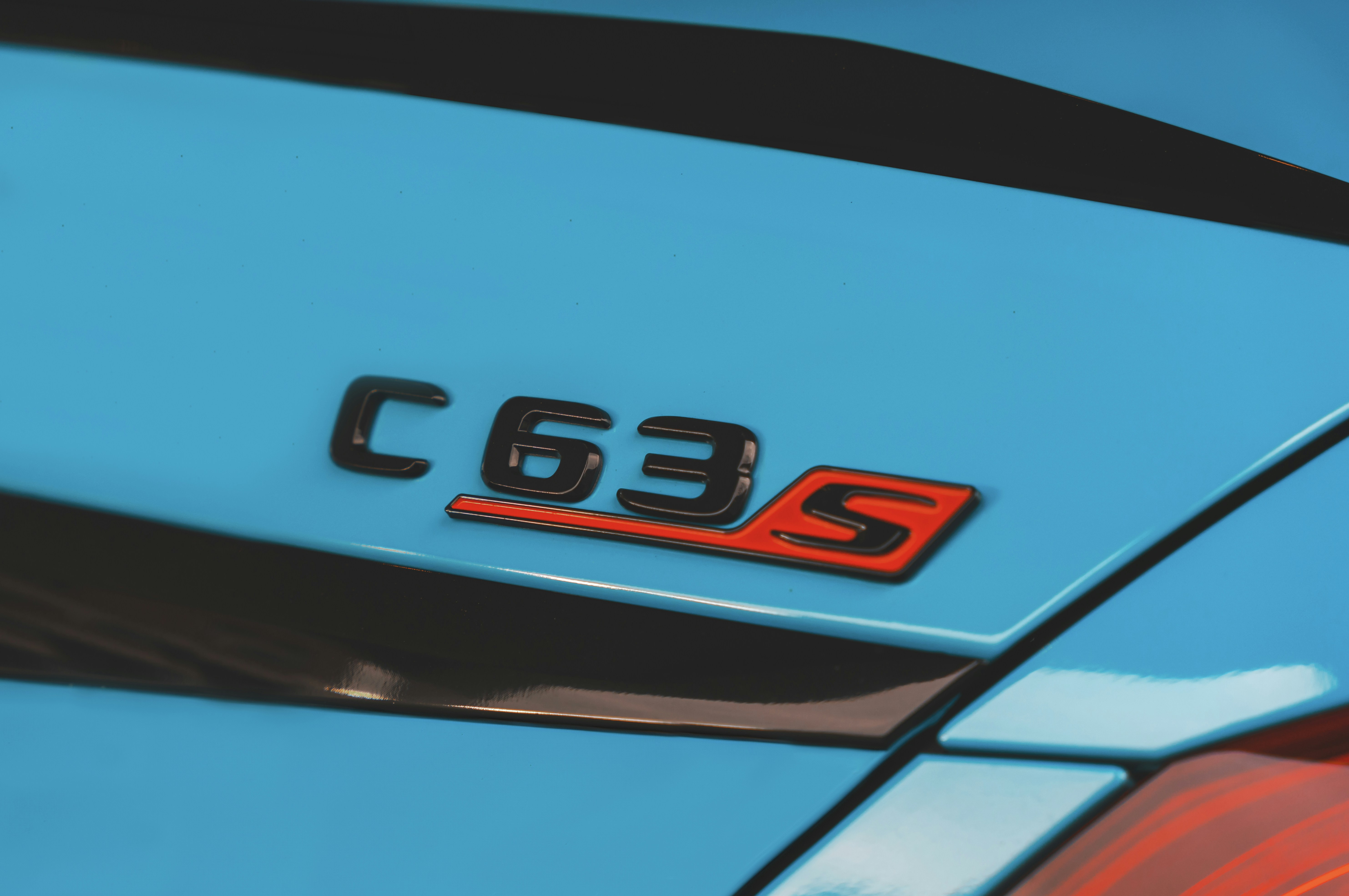 Corvette C8 Z06 wallpaper, ilustrasi artikel Unleash the Beast: Stunning Chevrolet Corvette C8 Z06 Wallpapers for Your Screen 4