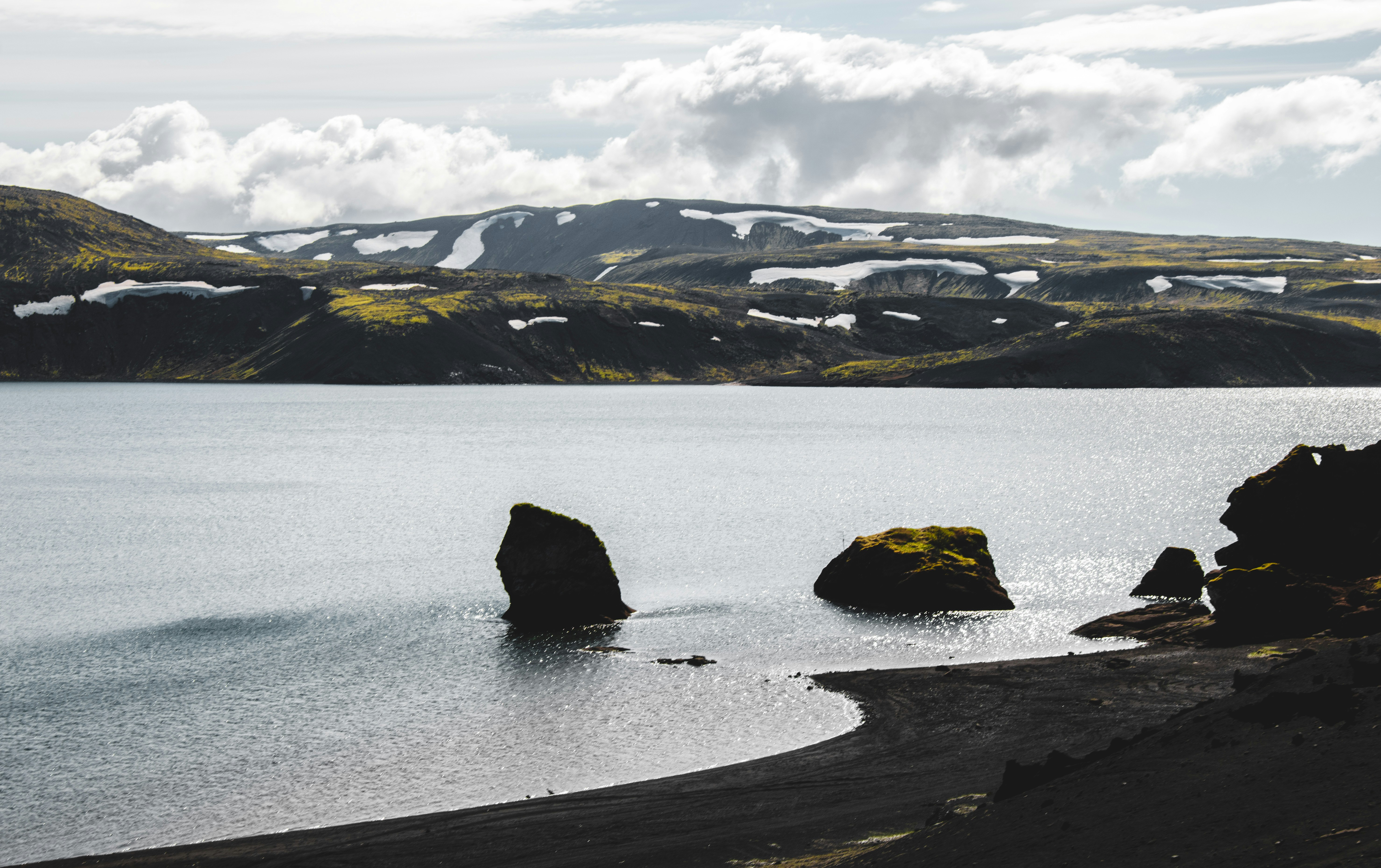 Stay online in the Iceland with a prepaid eSIM from eSIMlii. Instant activation, no roaming charges, and reliable coverage.