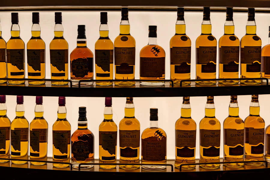 Sticle de spirtoase la bar