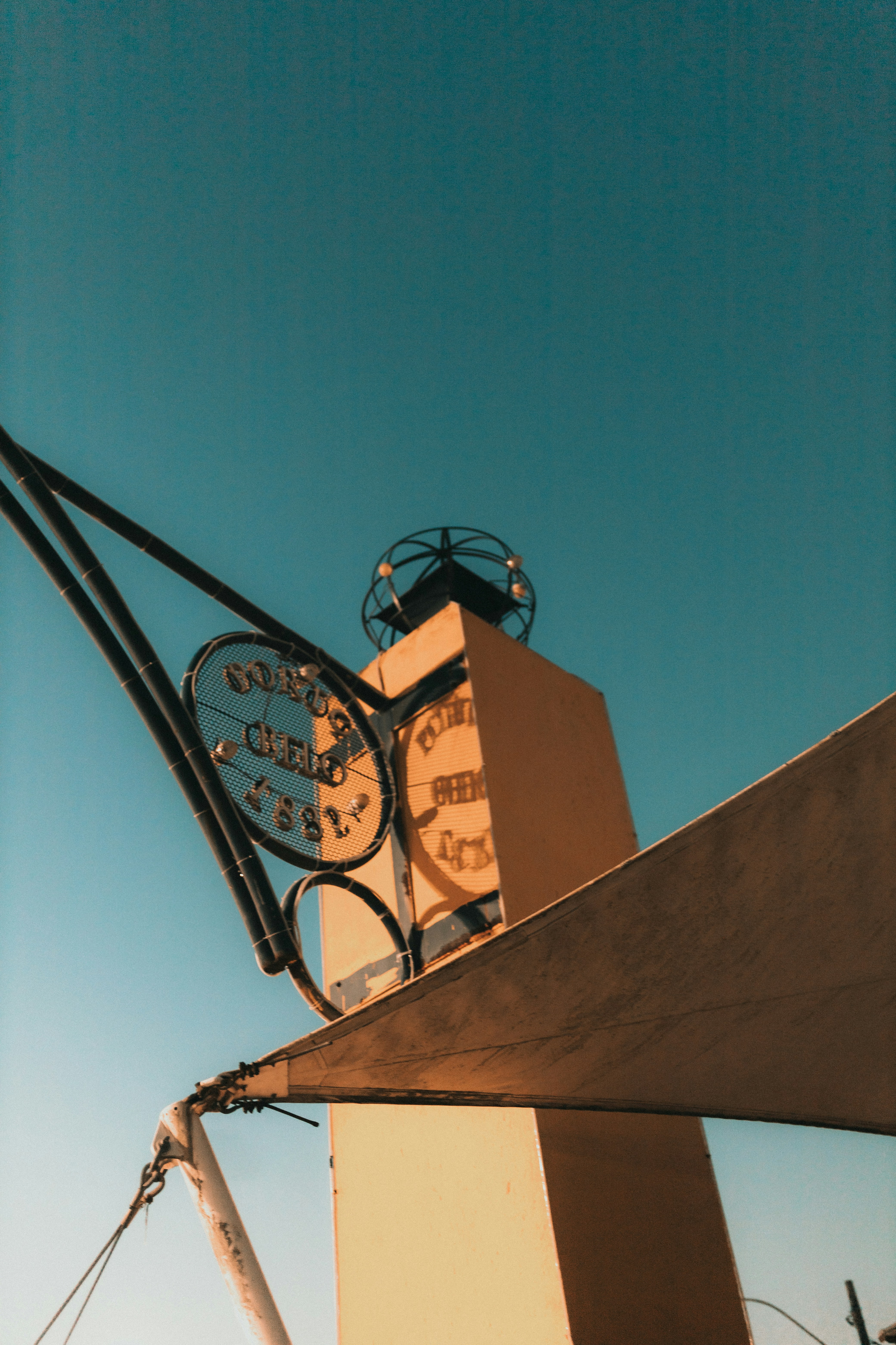 Photo by alexandermassph