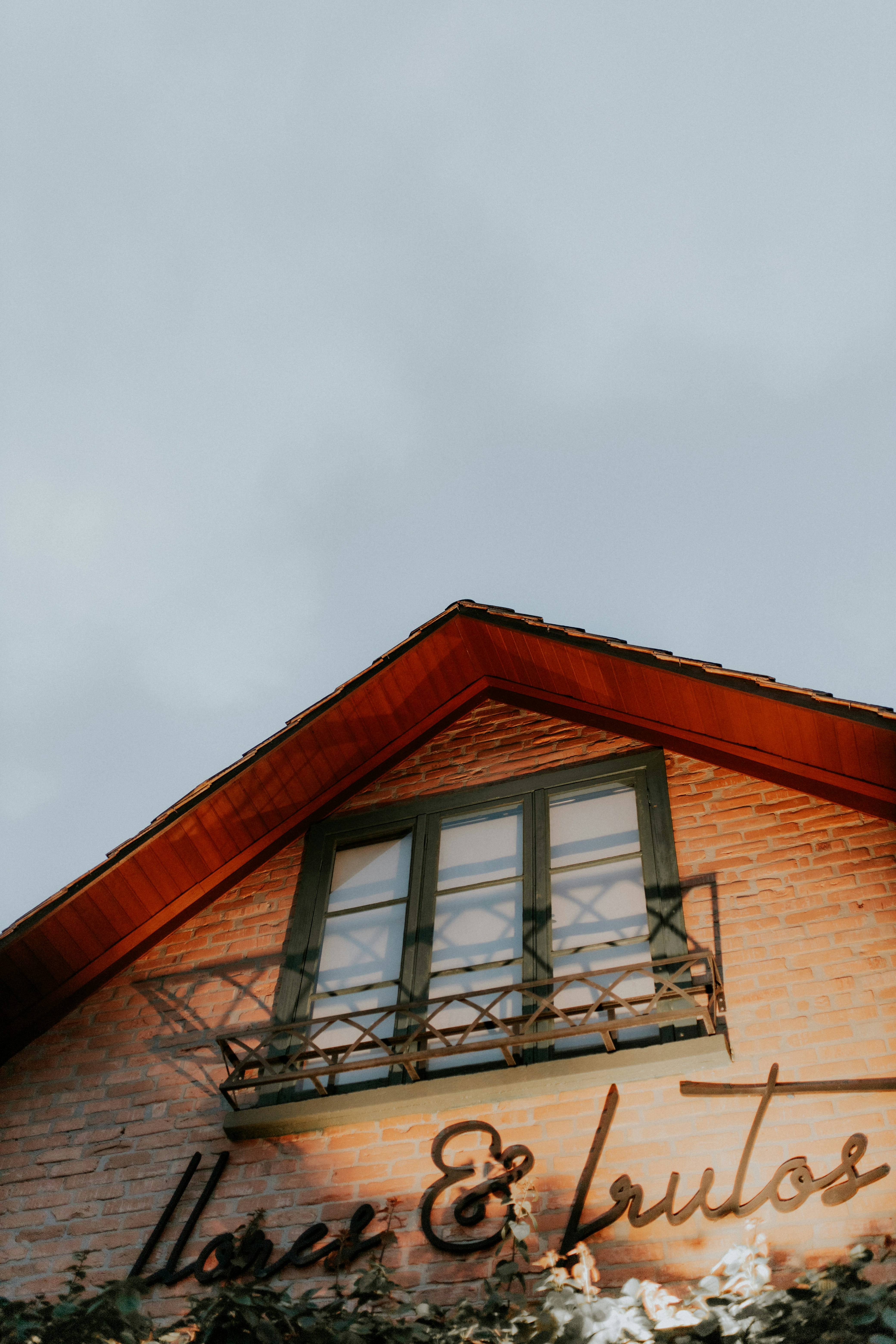 Photo by alexandermassph