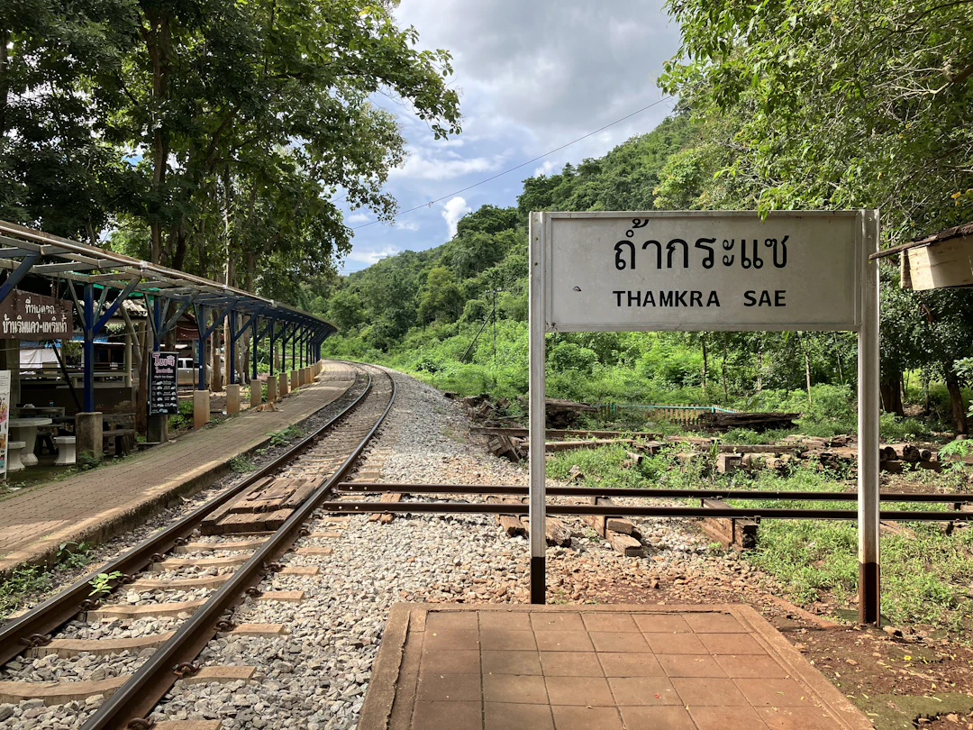 25-Day China & Vietnam Rail Itinerary: October Family Guide