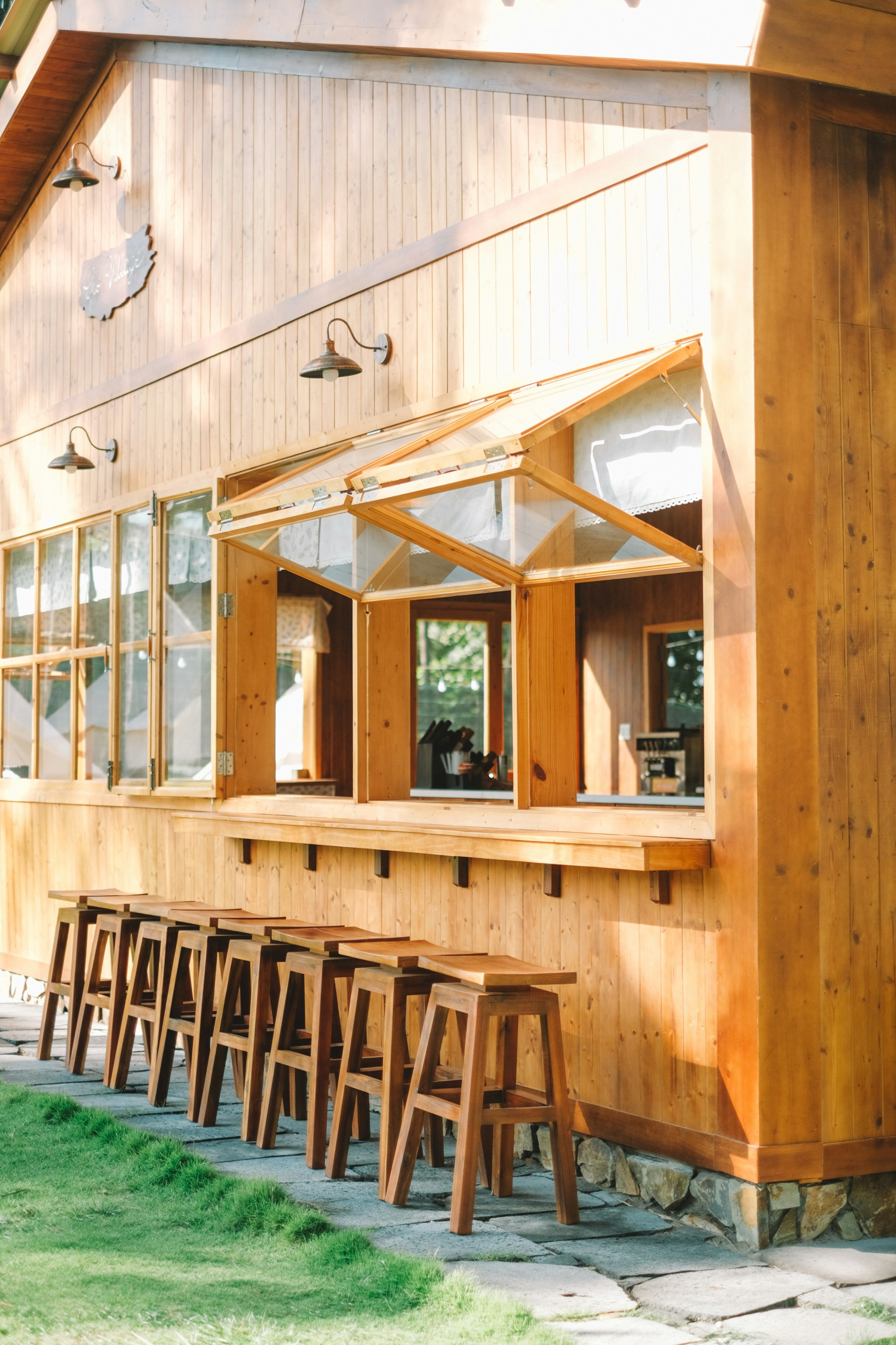 Photo by nguyentrungnguyen