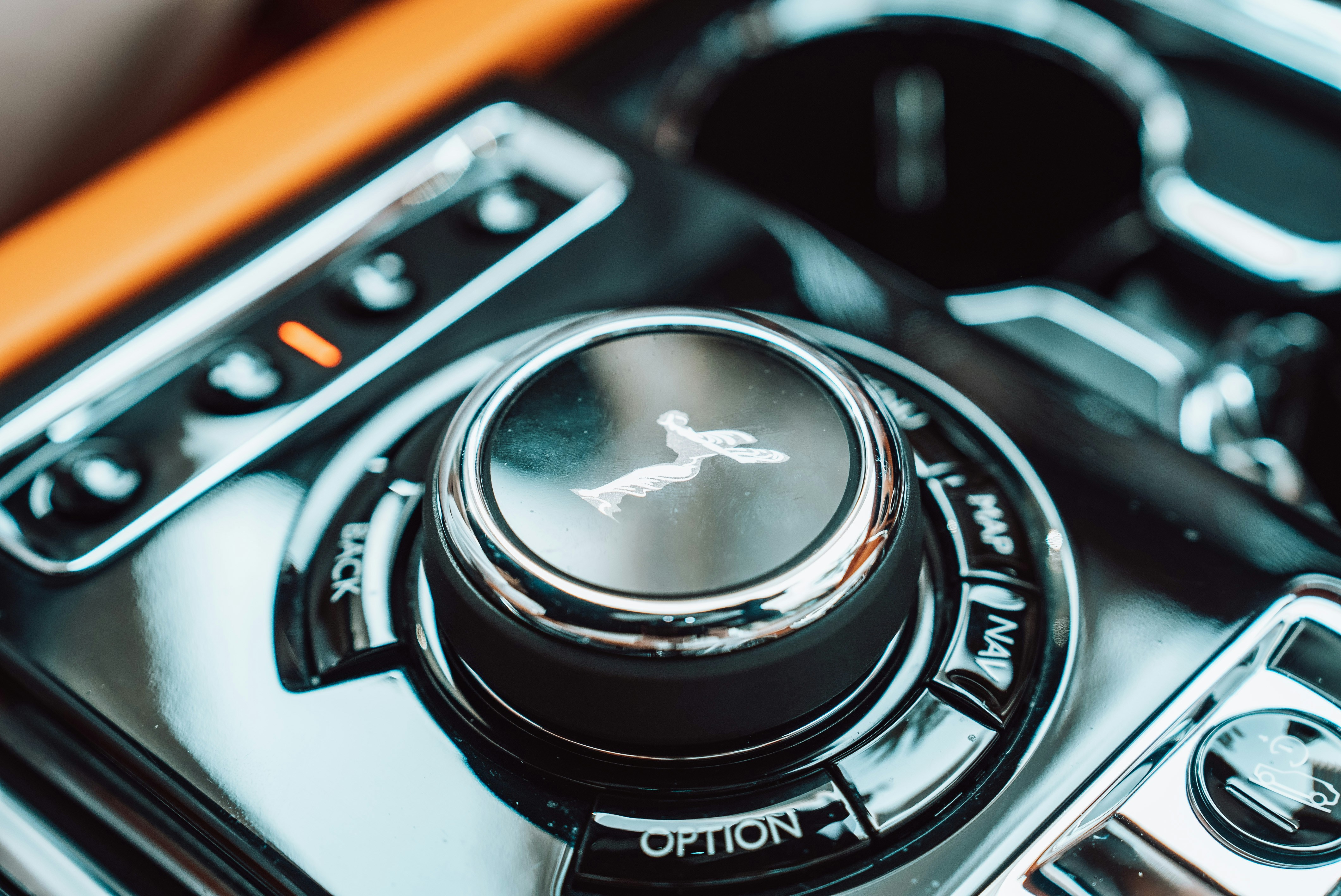 gray computer monitor