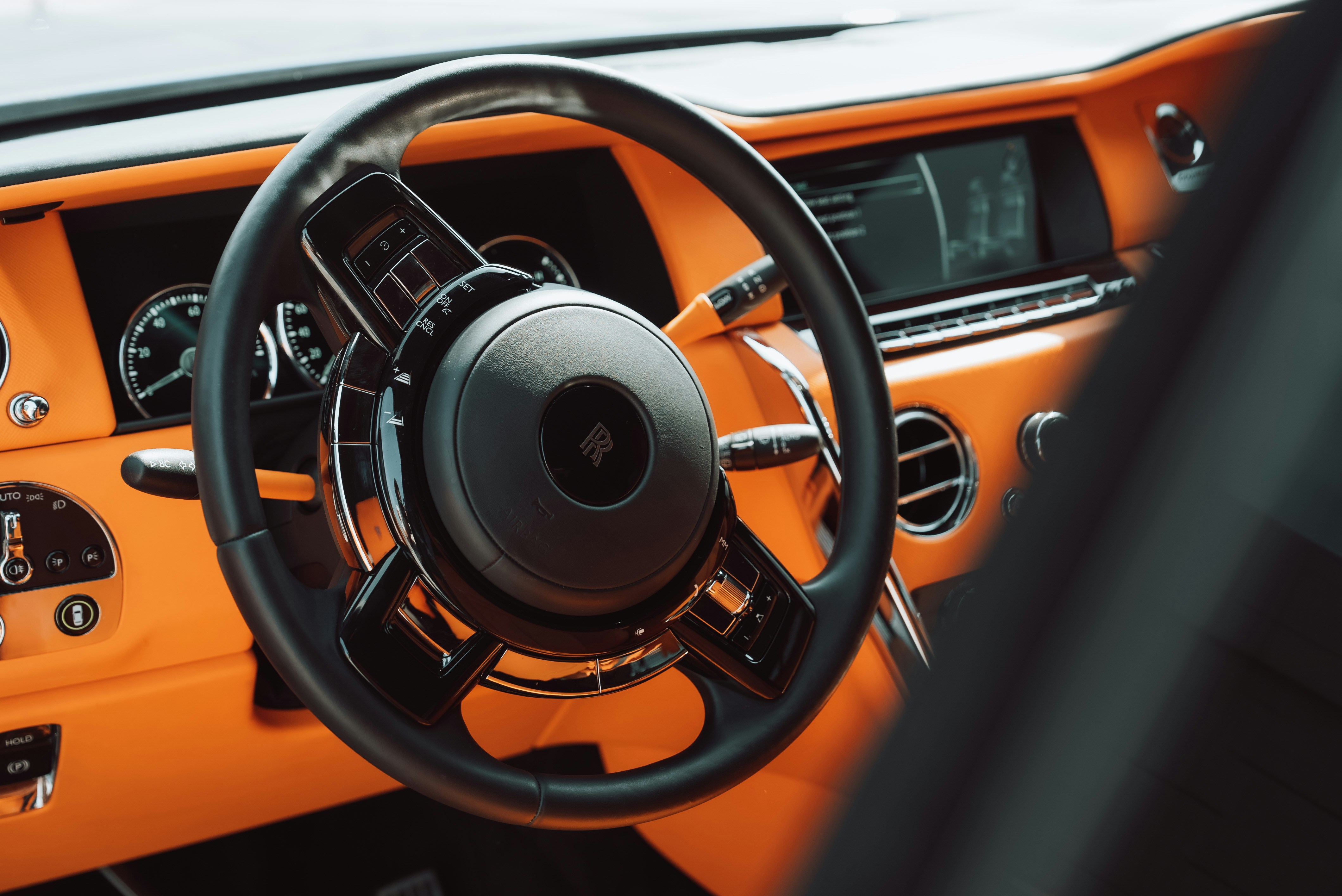 Rolls-Royce Amethyst Droptail : le mythe en ultraviolet - Edgar Magazine, image size:3000x2004