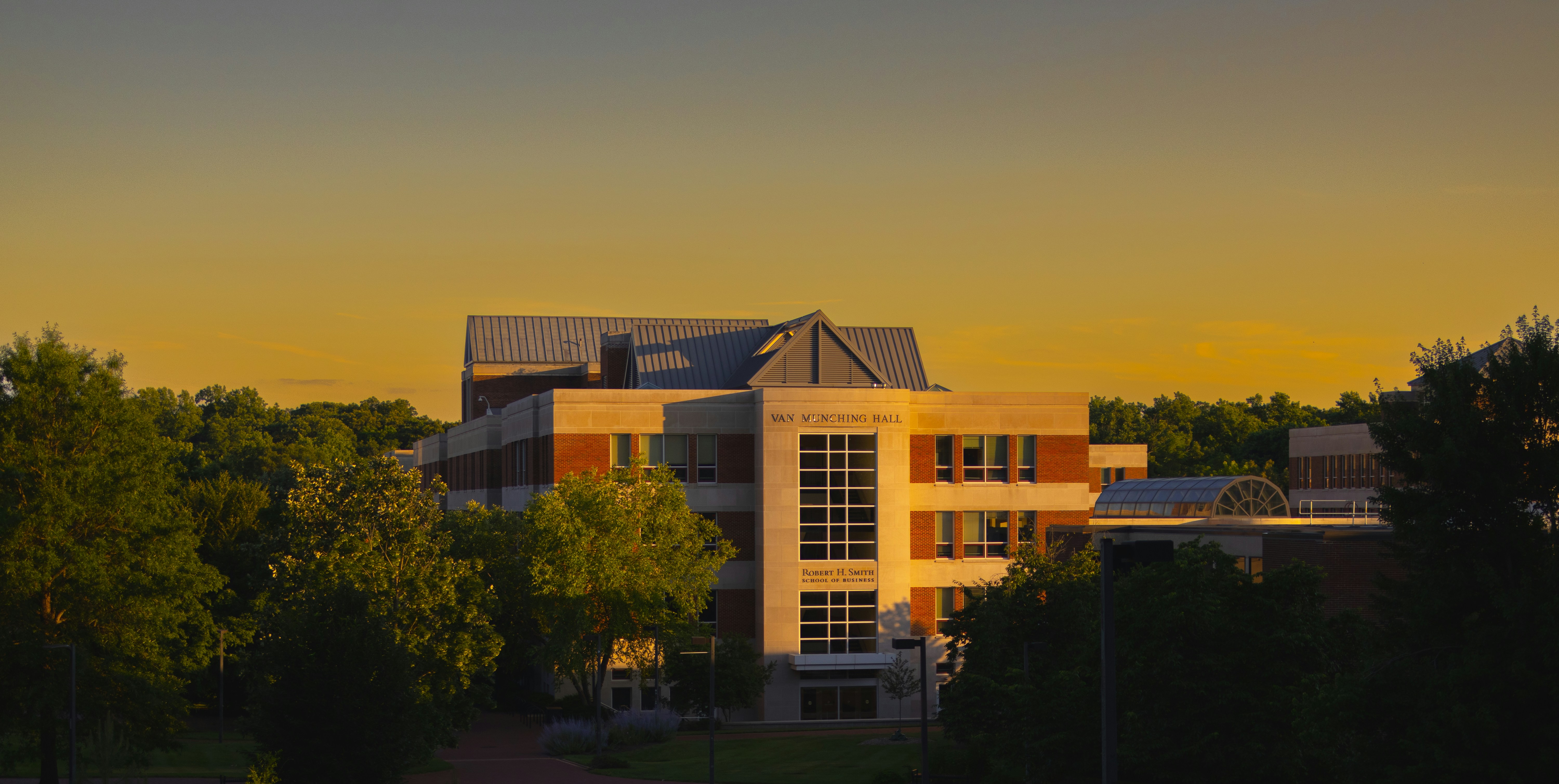 photo-1718597216173-4bfa53d56629?ixid=M3wxMjA3fDB8MXxzZWFyY2h8MTB8fG9rbGFob21hJTIwc2Nob29sJTIwb2YlMjBzY2llbmNlJTIwYW5kJTIwbWF0aCUyMHR1aXRpb258ZW58MHx8fHwxNzYzNDE2MzI3fDA\u0026ixlib=rb-4.1.0