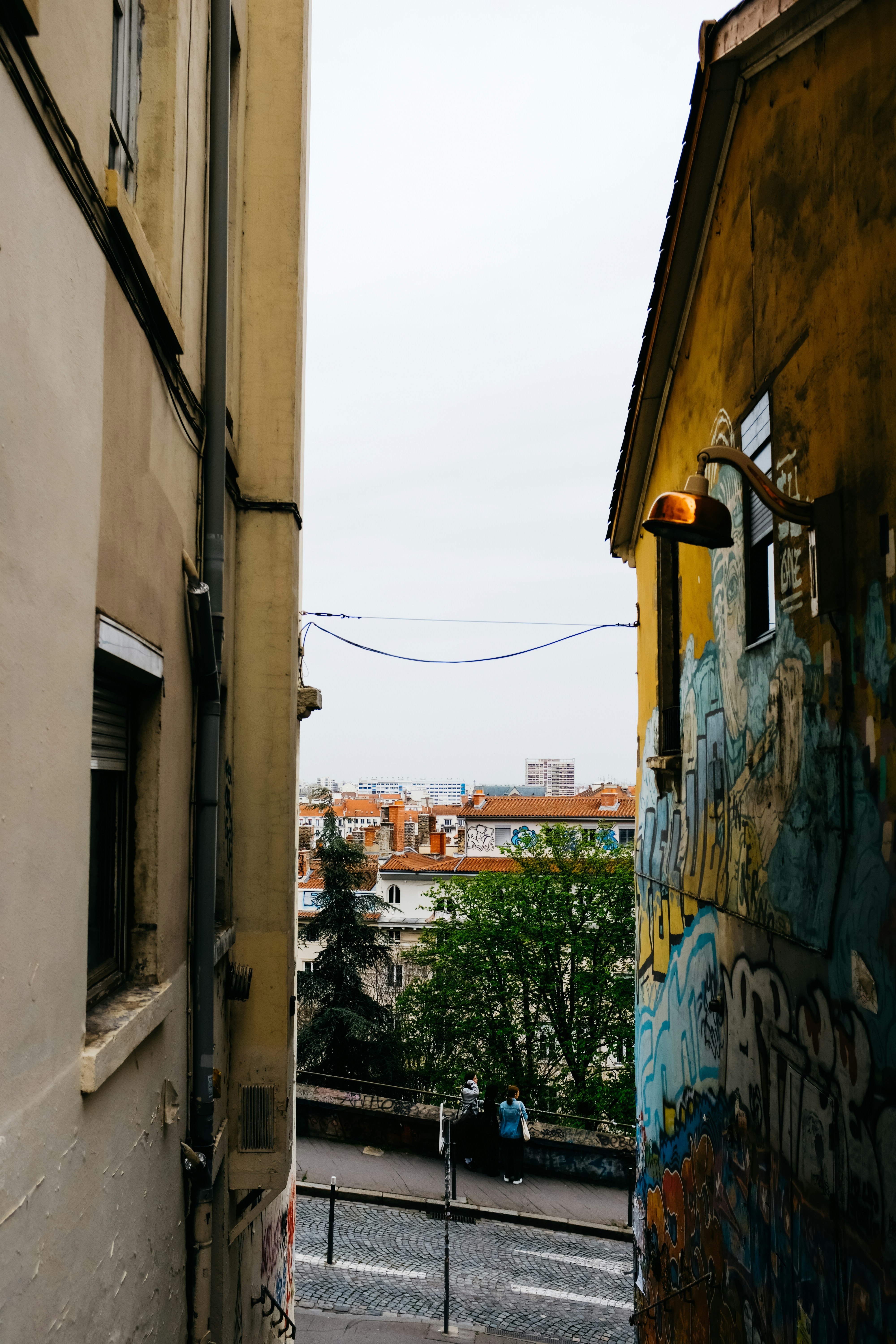 Photo by adrienolichon