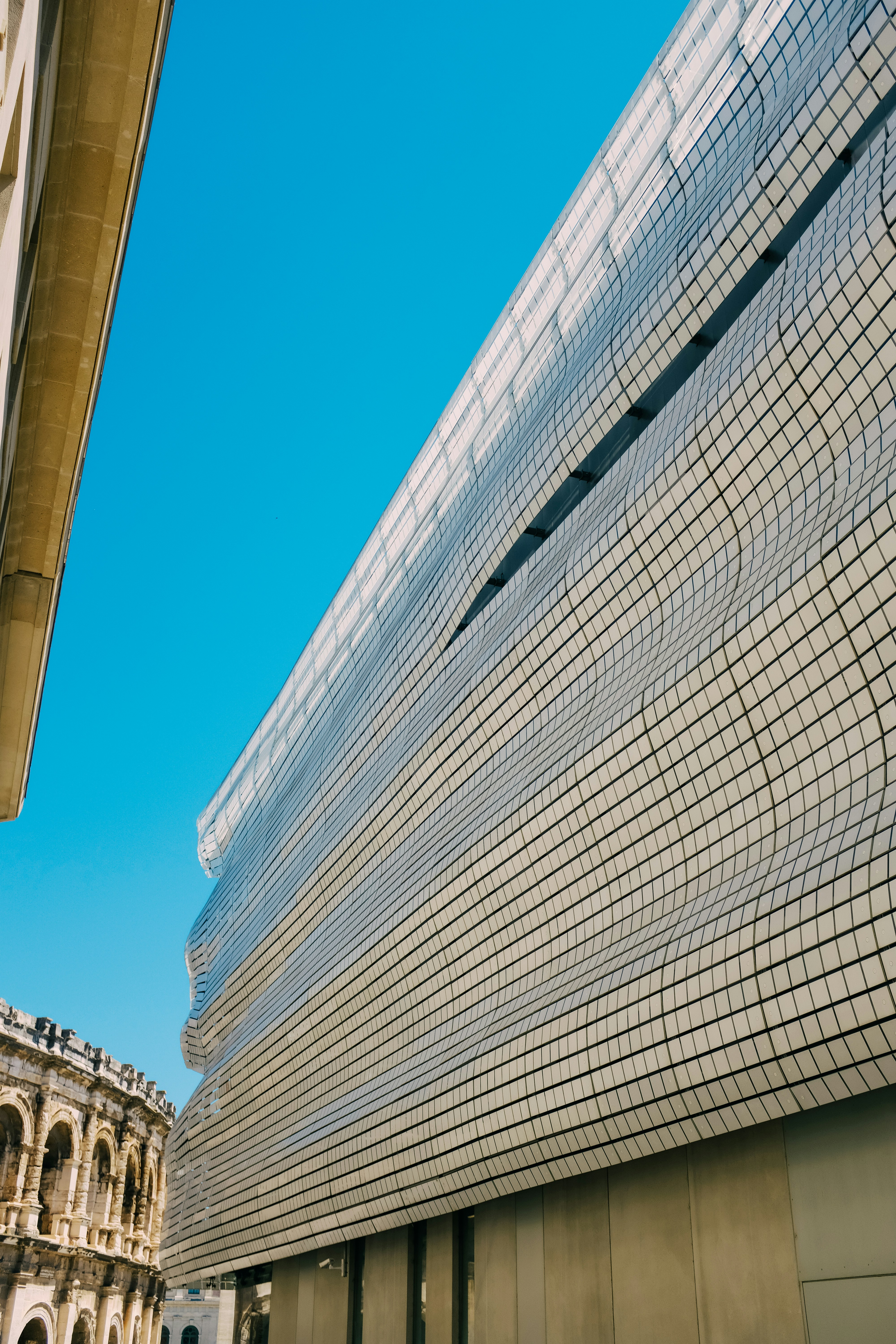 Photo by adrienolichon