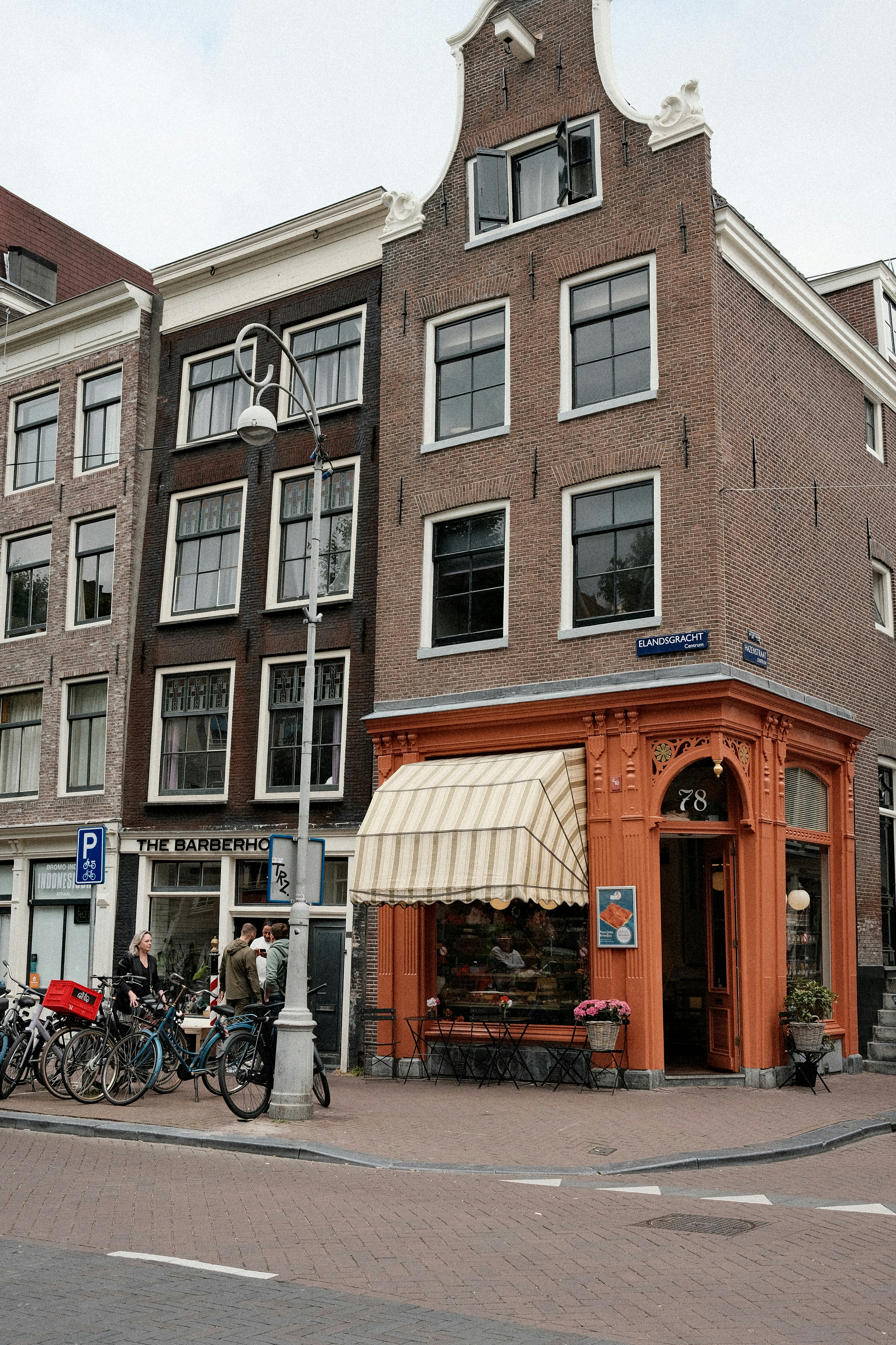 Photo by valentinlacoste