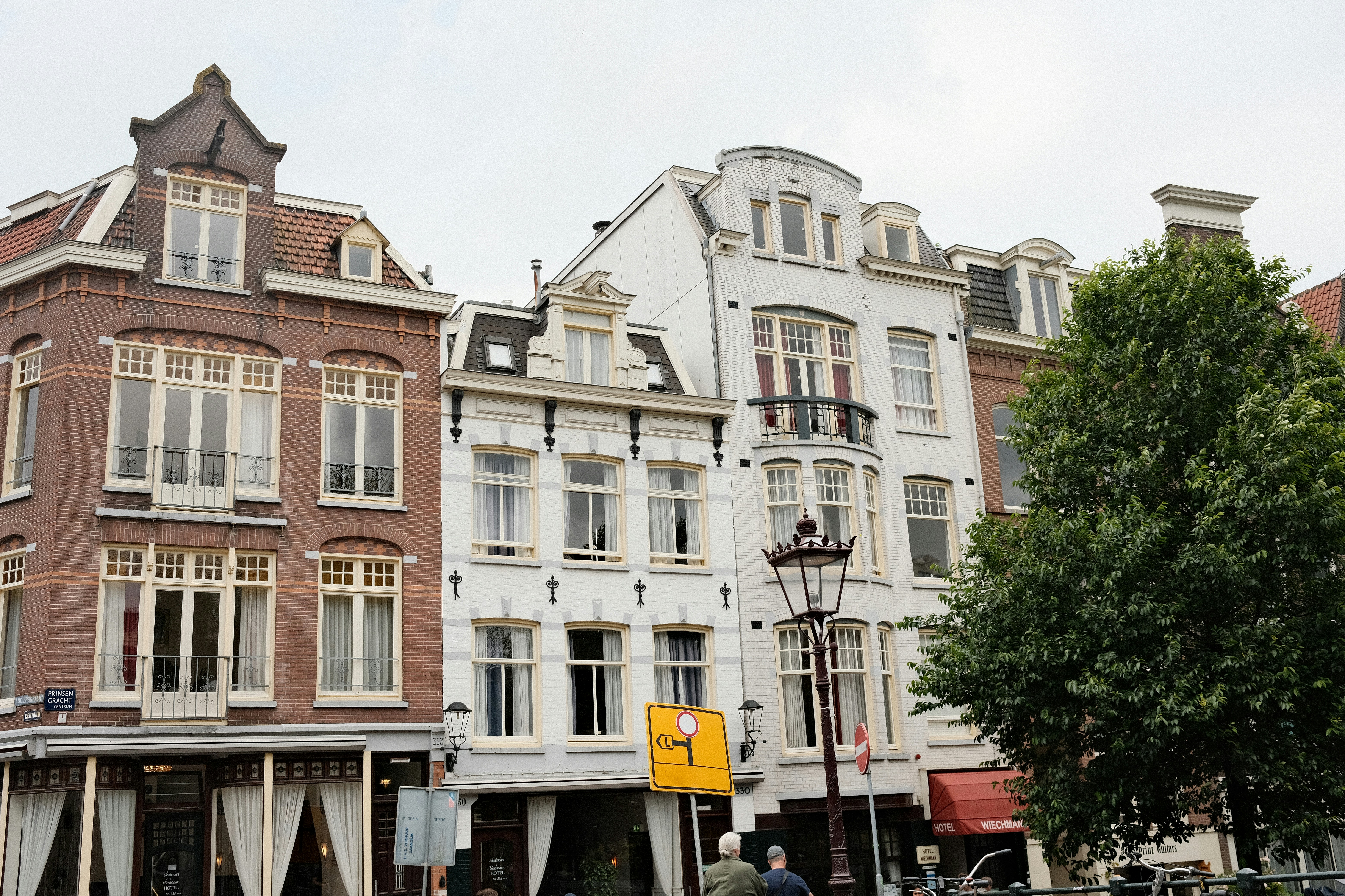 Photo by valentinlacoste