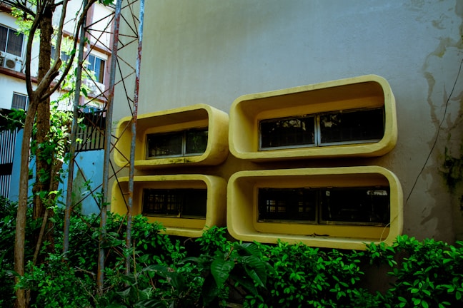 A building that has a bunch of windows on it