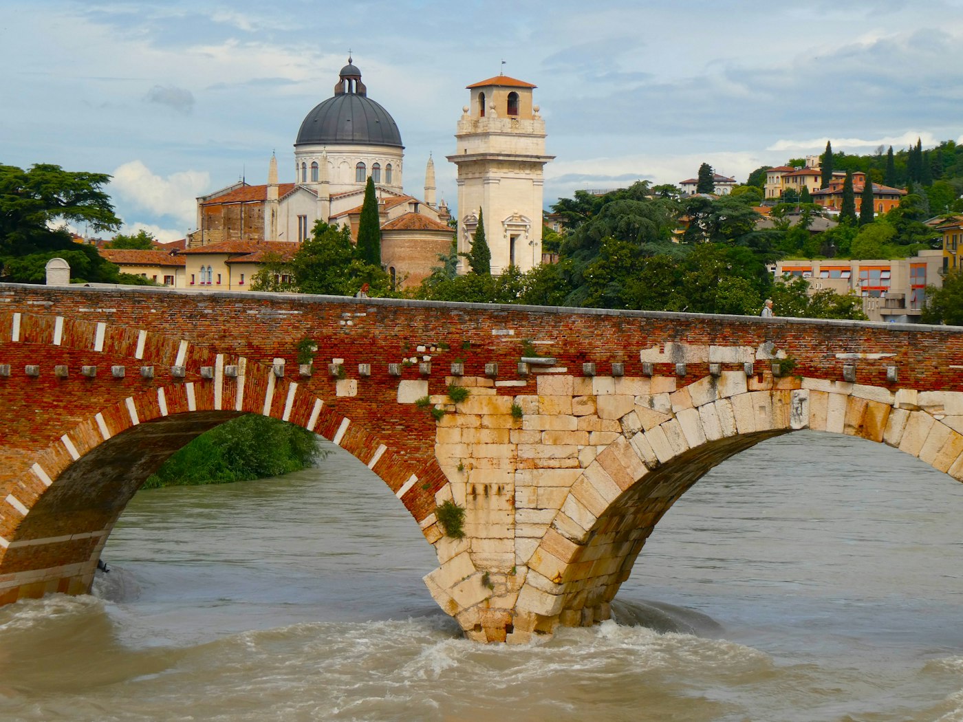 Hotels in Verona under $500