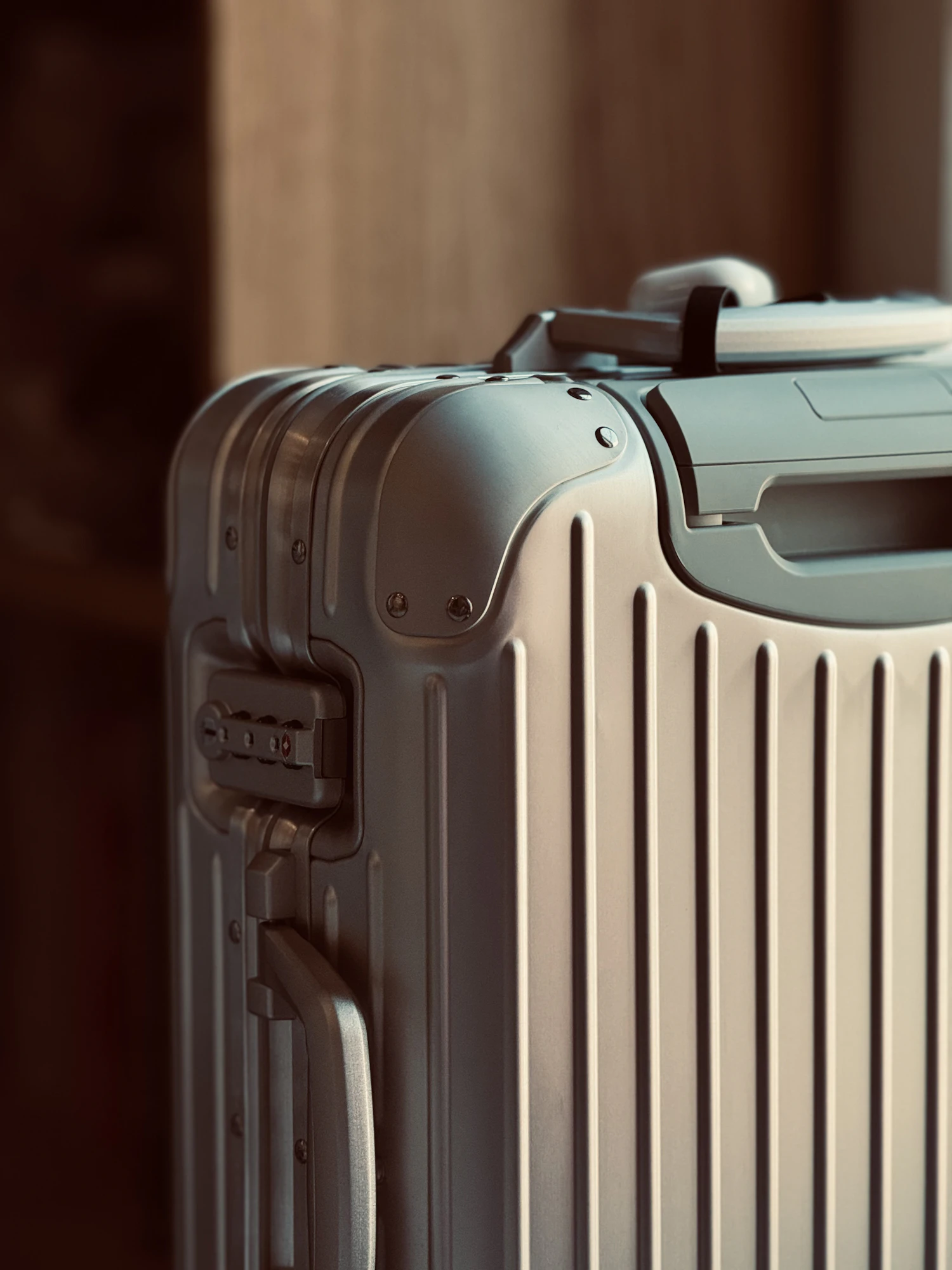 Photo of a similar item: TRAVELKING All Aluminum Carry-On, Silver, 20 in