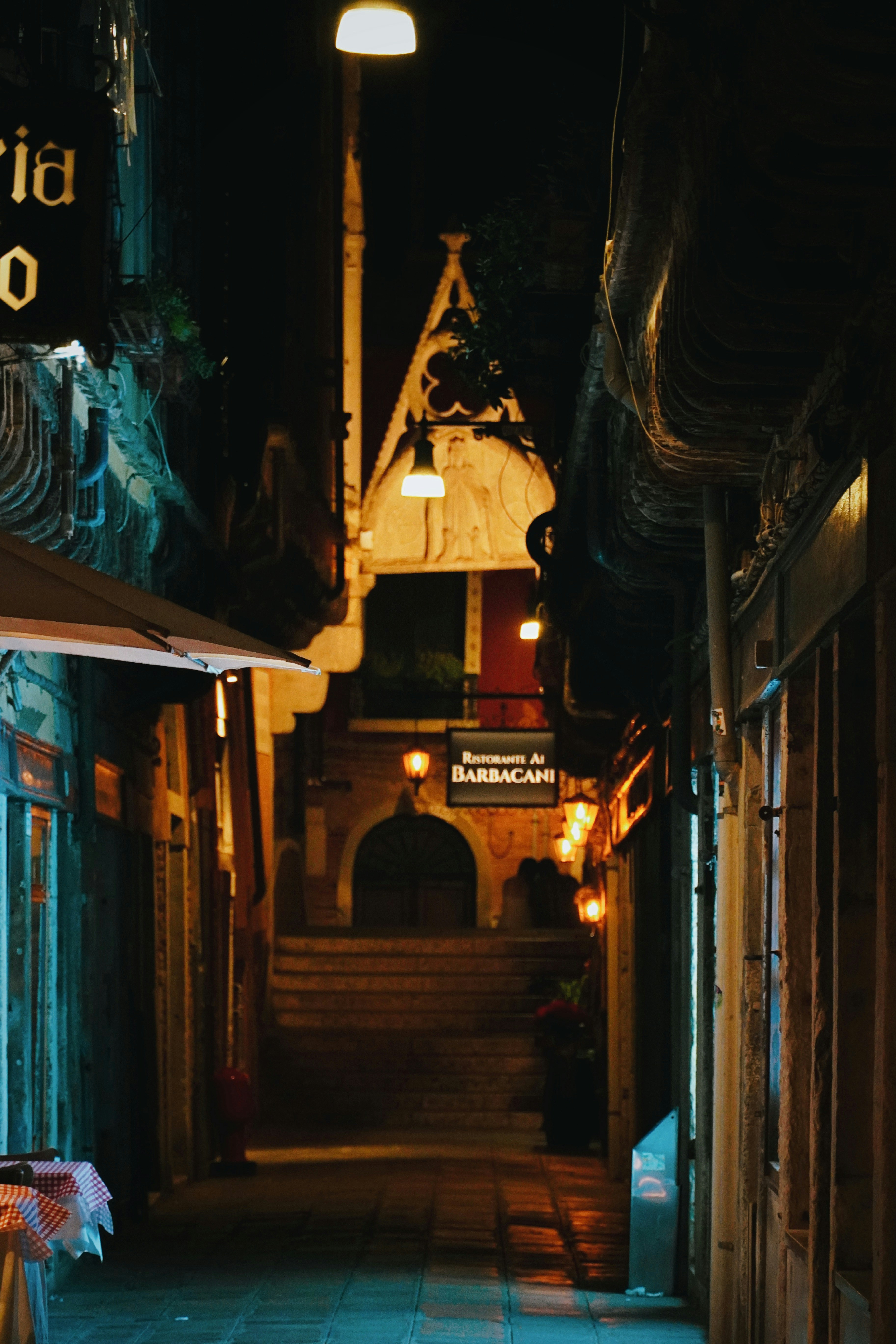 Photo by greenliustudio