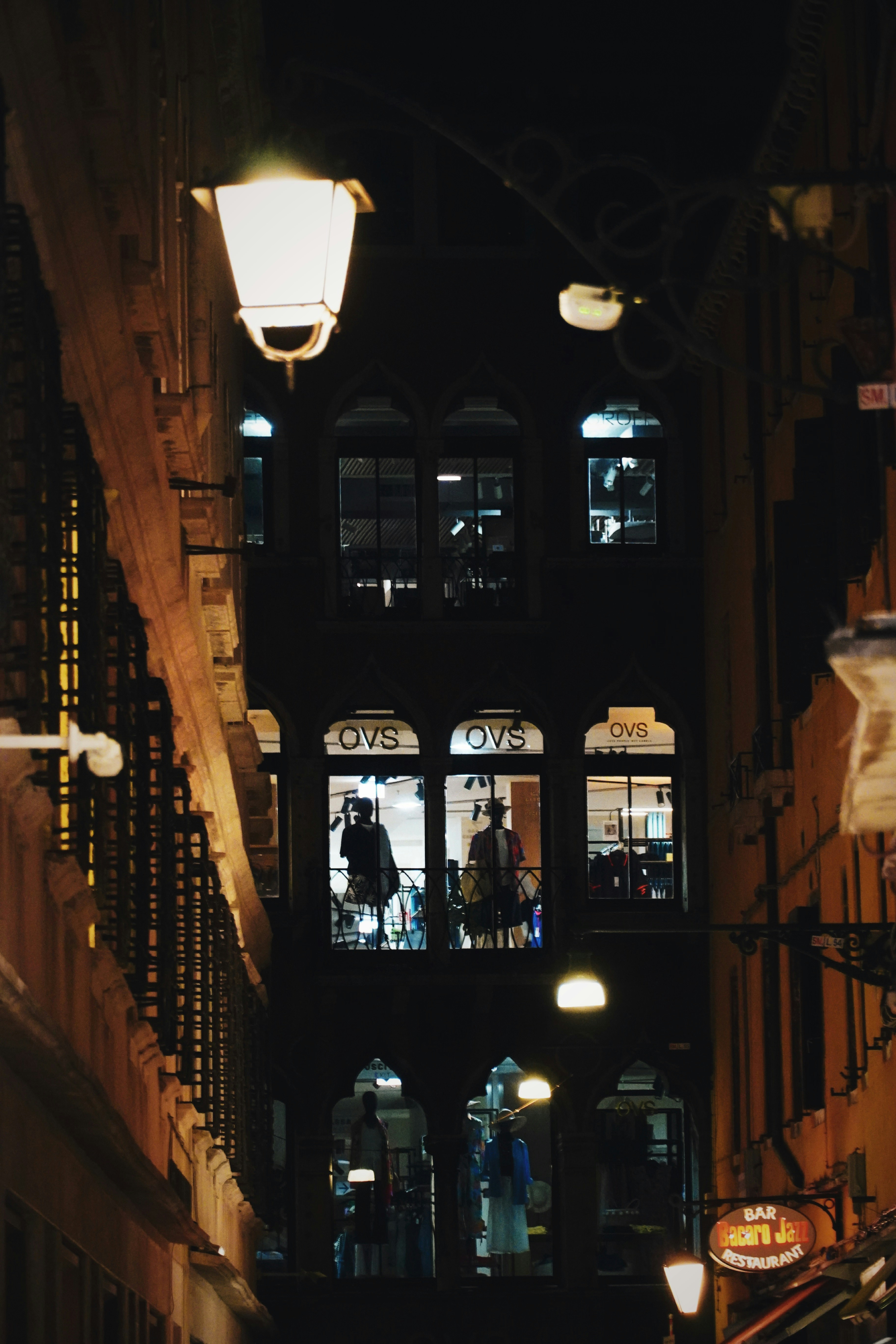 Photo by greenliustudio