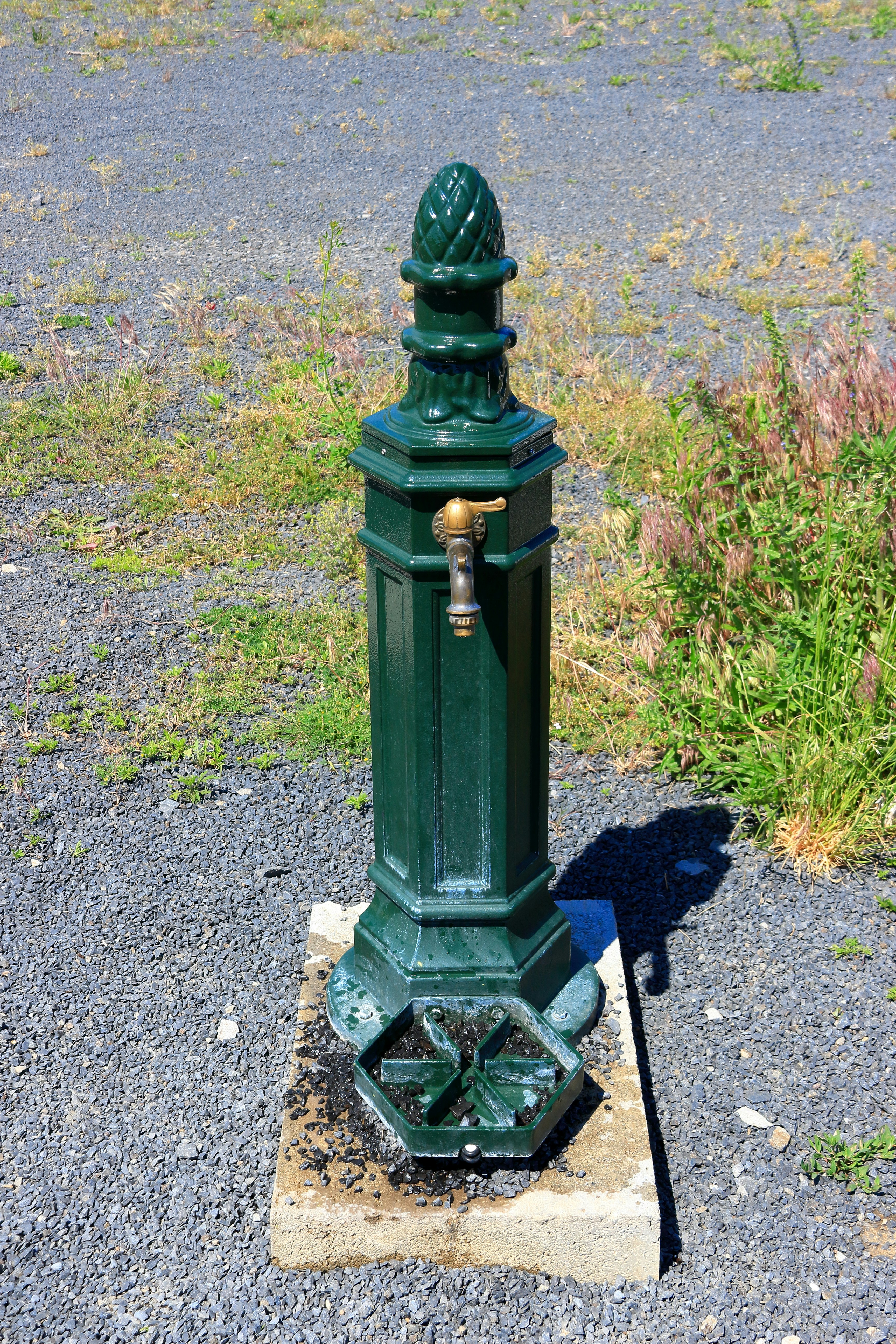 outdoor faucet