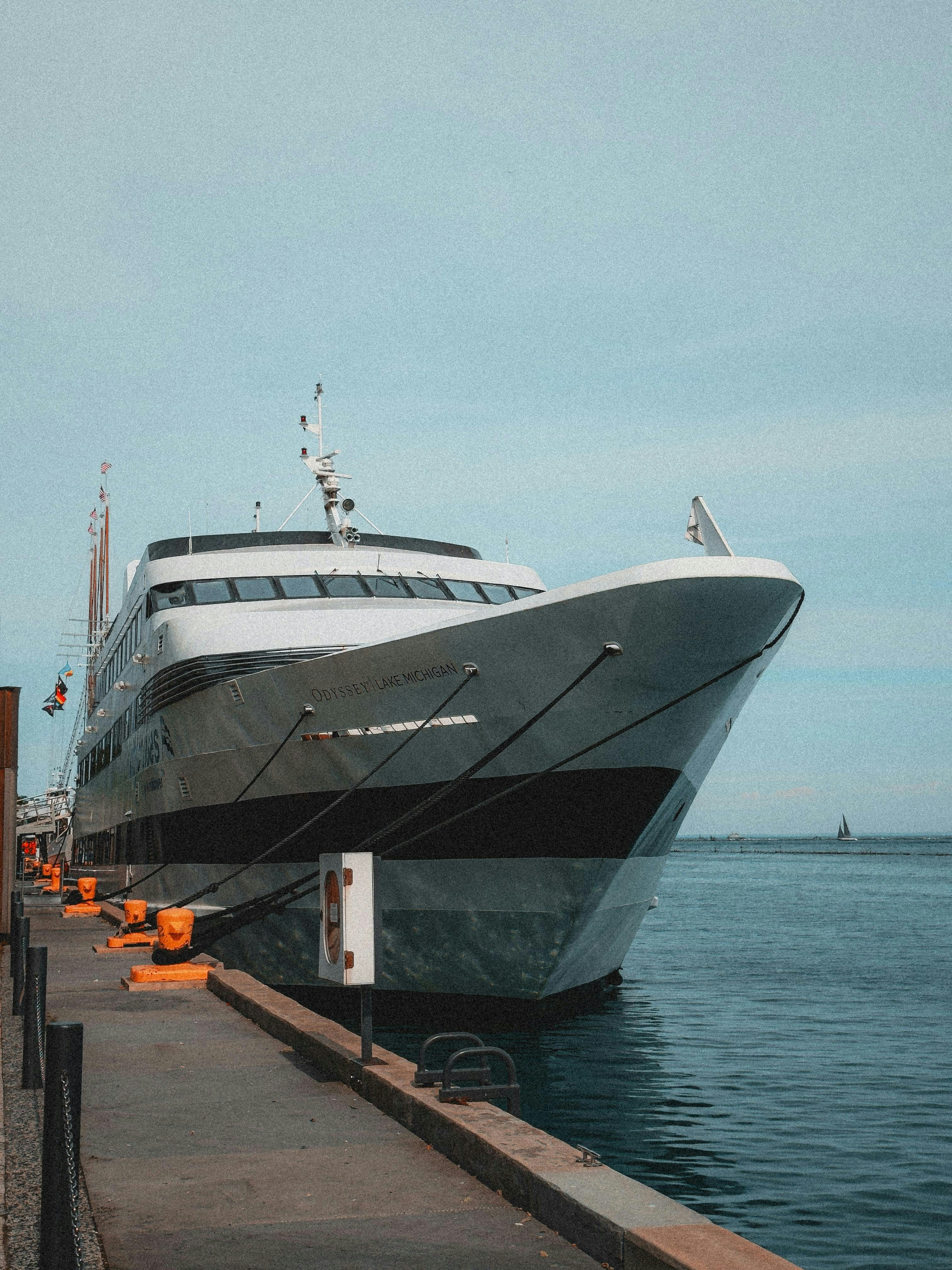 Photo by allenboguslavsky