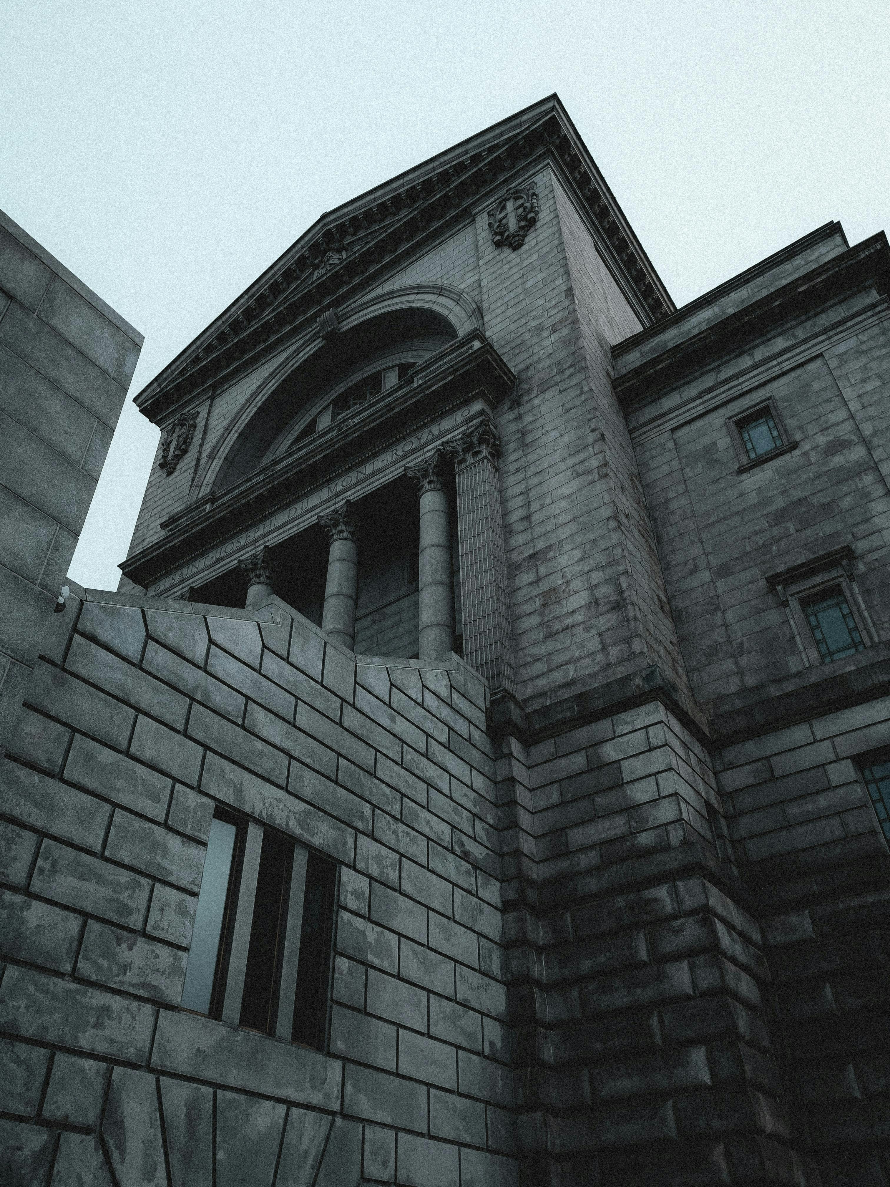 Photo by allenboguslavsky