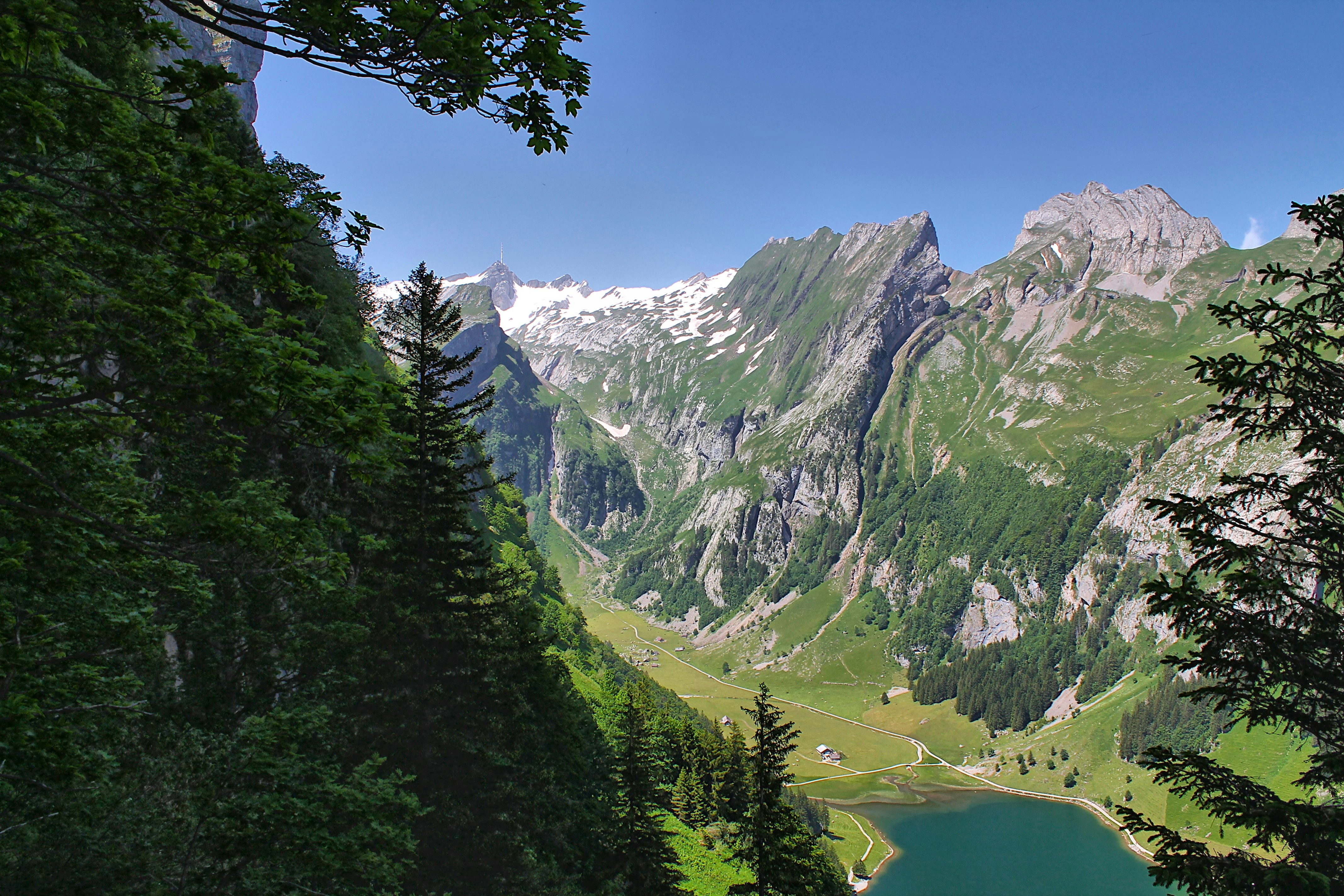 Photo by appenzellmoto