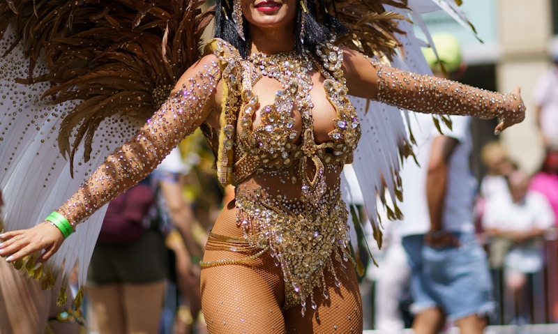 Glamorous street dancer in Dubai