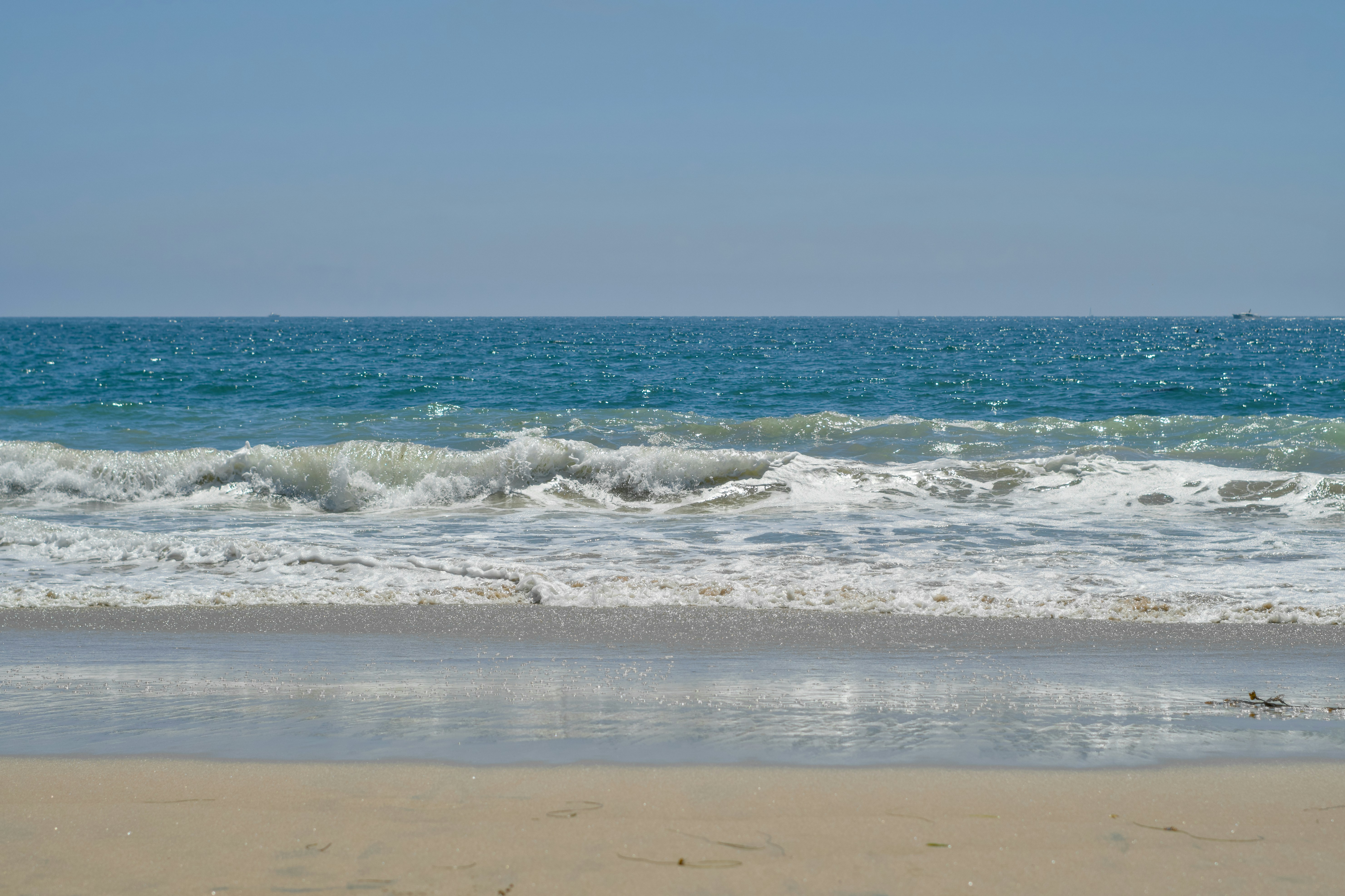 A view of the ocean from the beach
