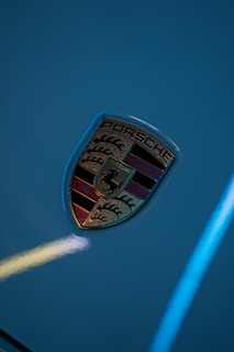 A close up of the emblem on a car