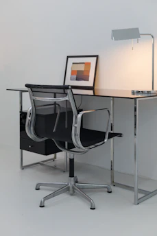 Office Chair Buying Guide: Features & Usage Tips