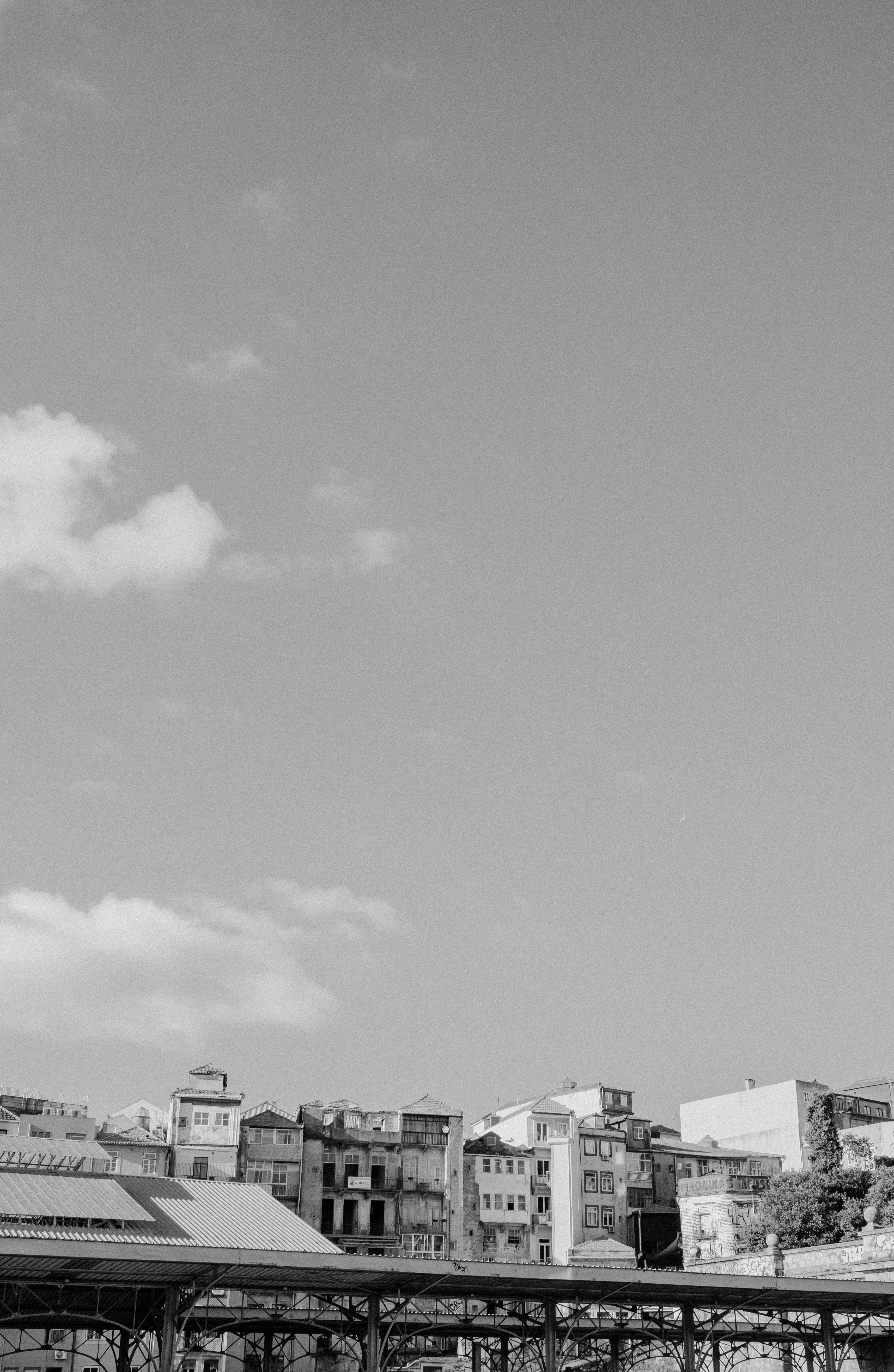 photo-1719230171001-bdfd2568181f?ixid=M3wxMjA3fDB8MXxzZWFyY2h8MTB8fDRsczhid3F8ZW58MHx8fHwxNzU5MDAwNzcwfDA\u0026ixlib=rb-4.1.0